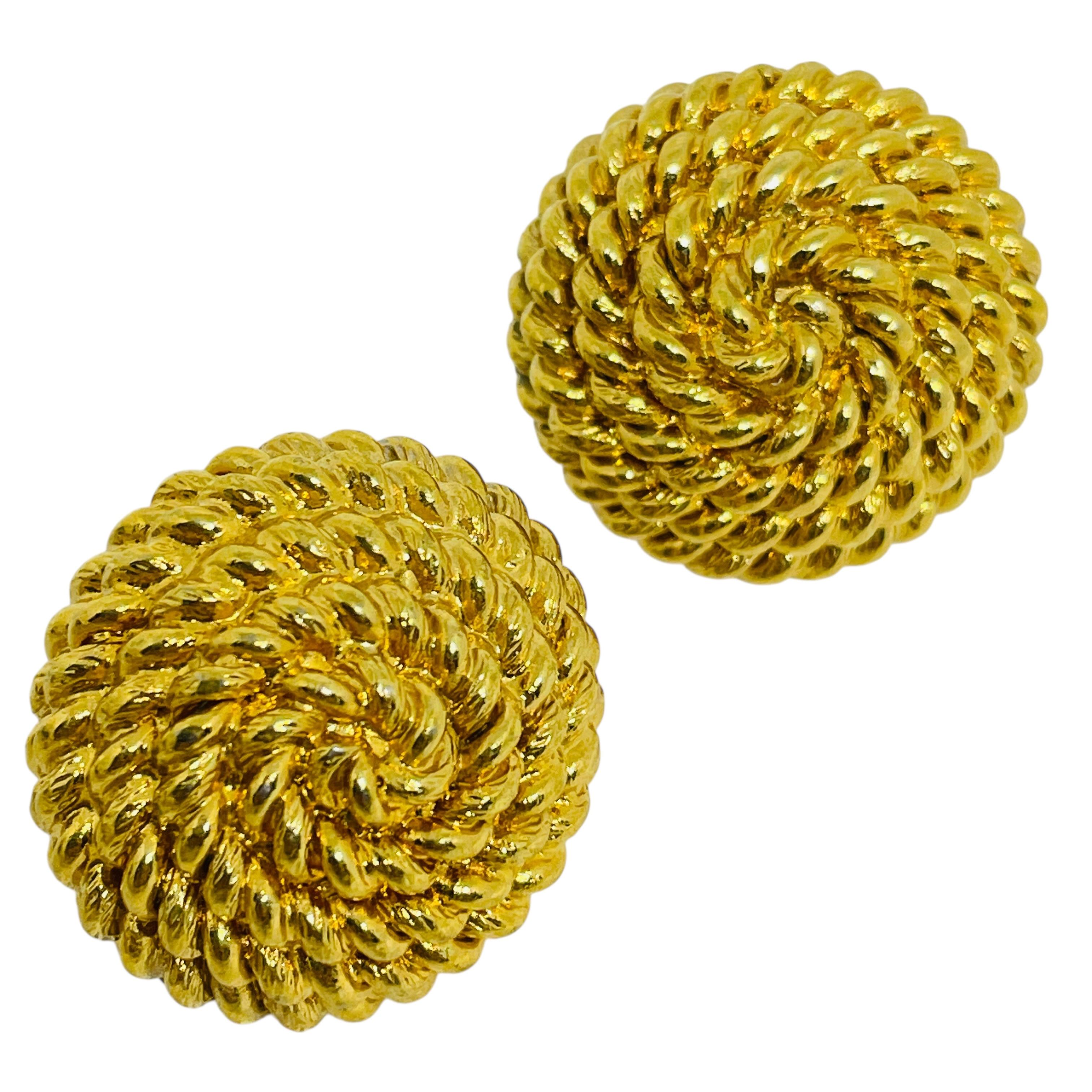 MONET signed vintage gold tone rope swirl designer post earrings For Sale 1