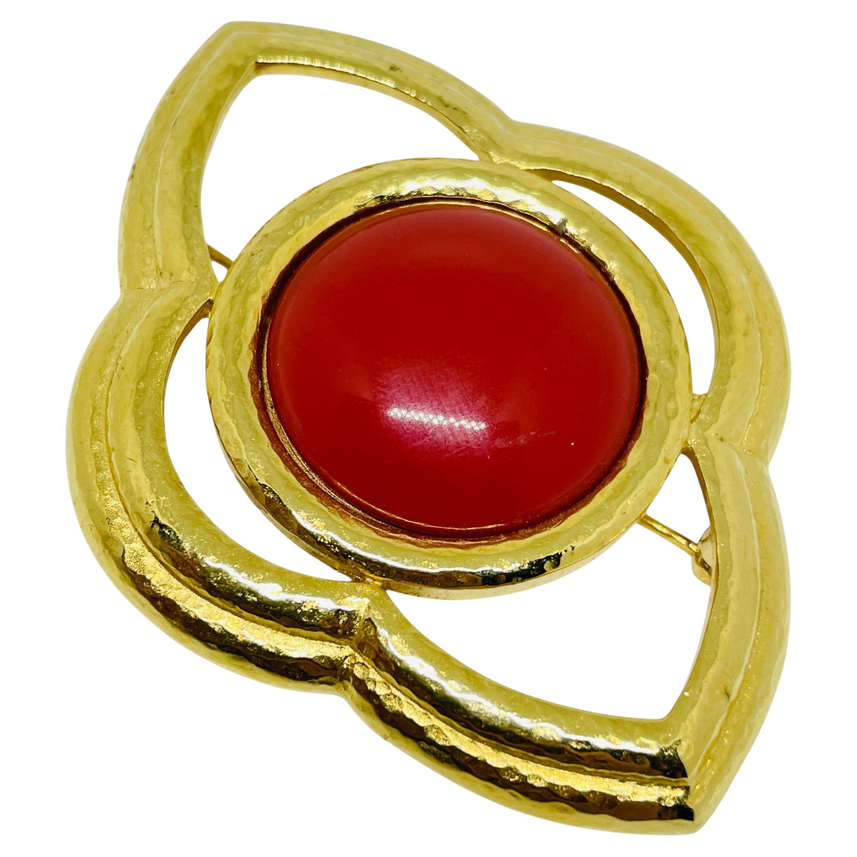 MONET firmado vintage enorme broche de diseño de coral rojo de imitación en tono dorado