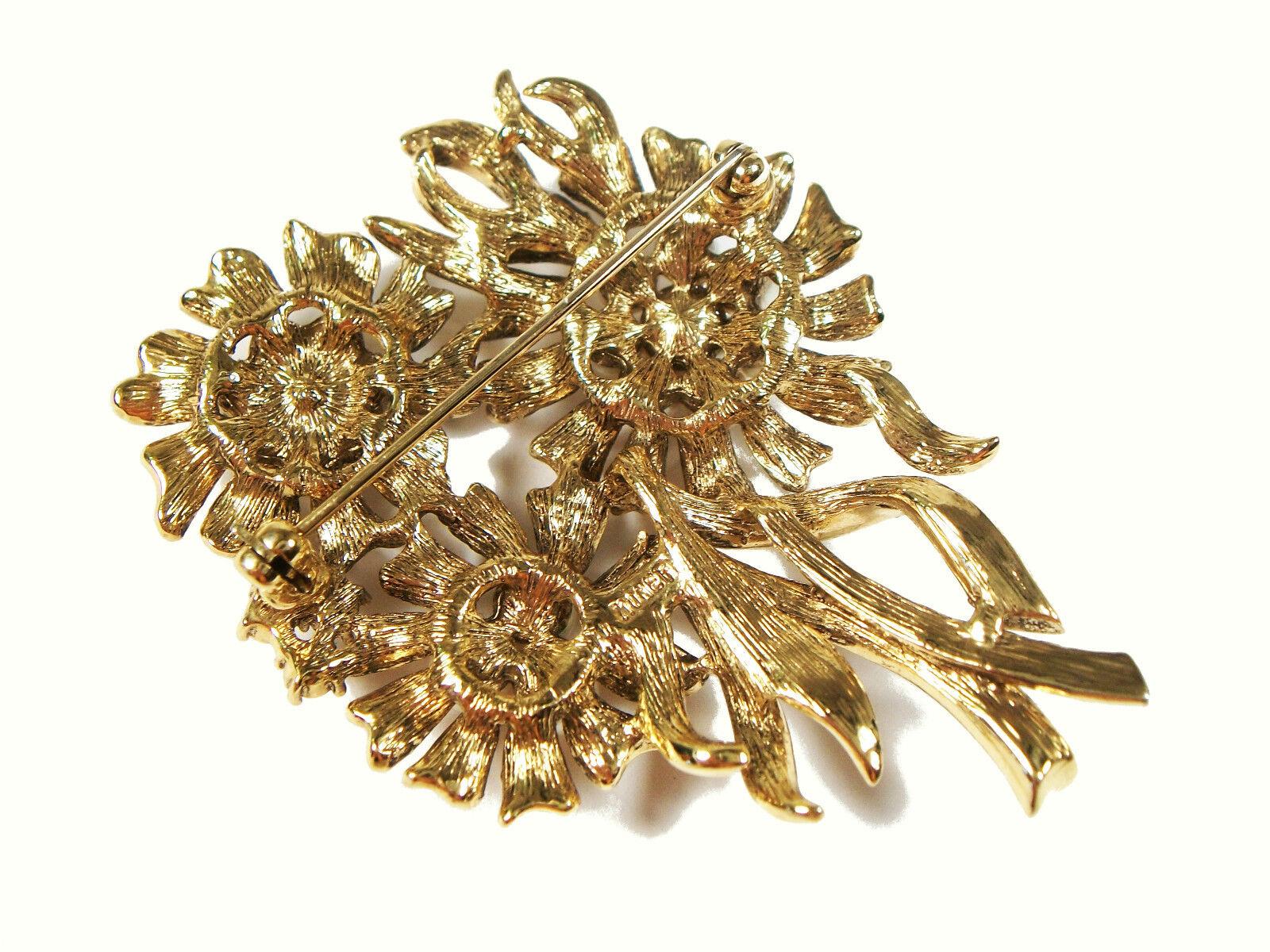 Women's MONET - Vintage Flower Brooch with Pearls & Rhinestones - Signed - Circa 1960's For Sale
