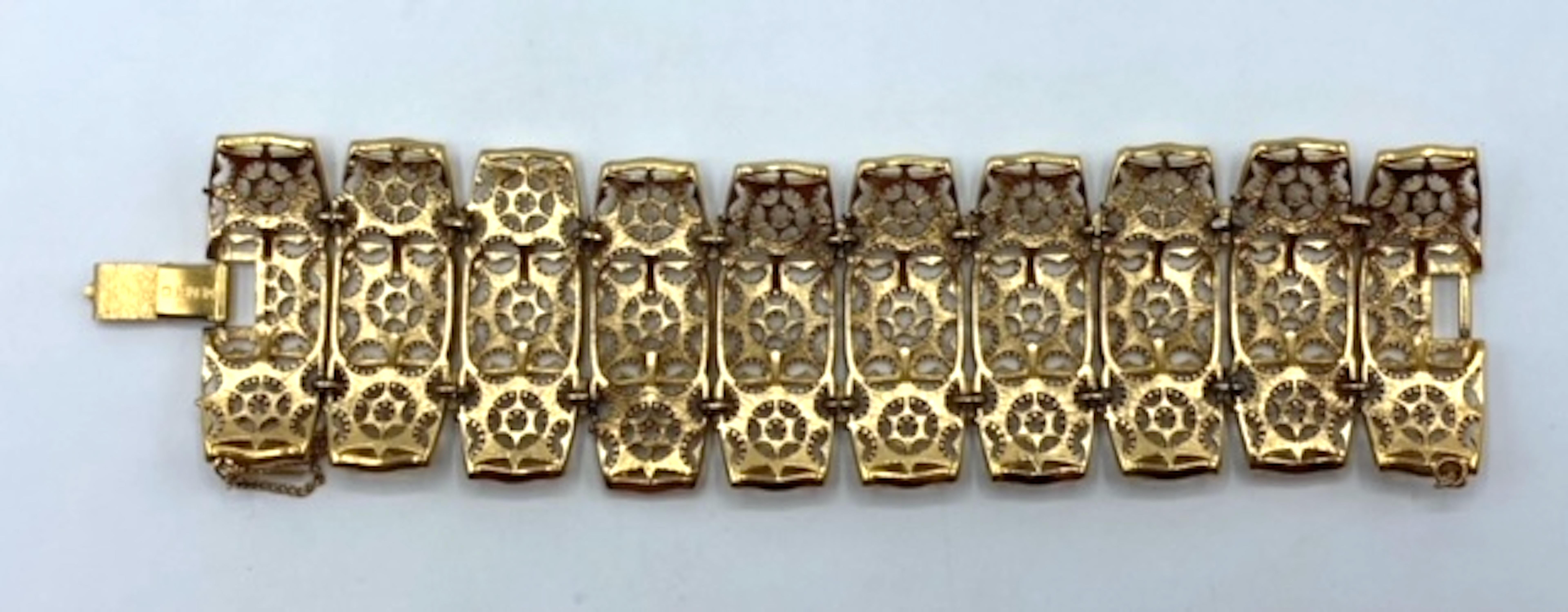 Pulsera de eslabones anchos 