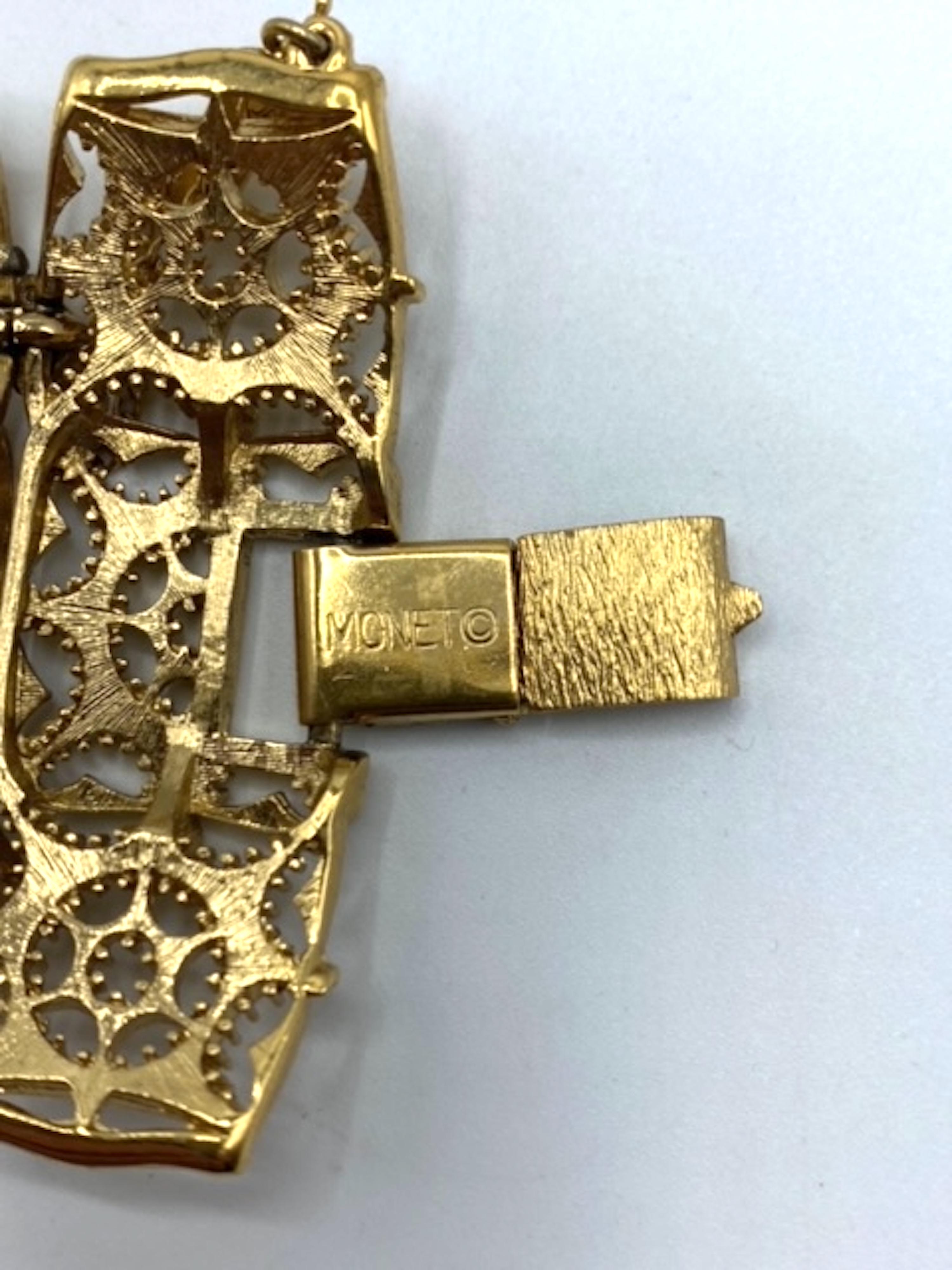 Pulsera de eslabones anchos 