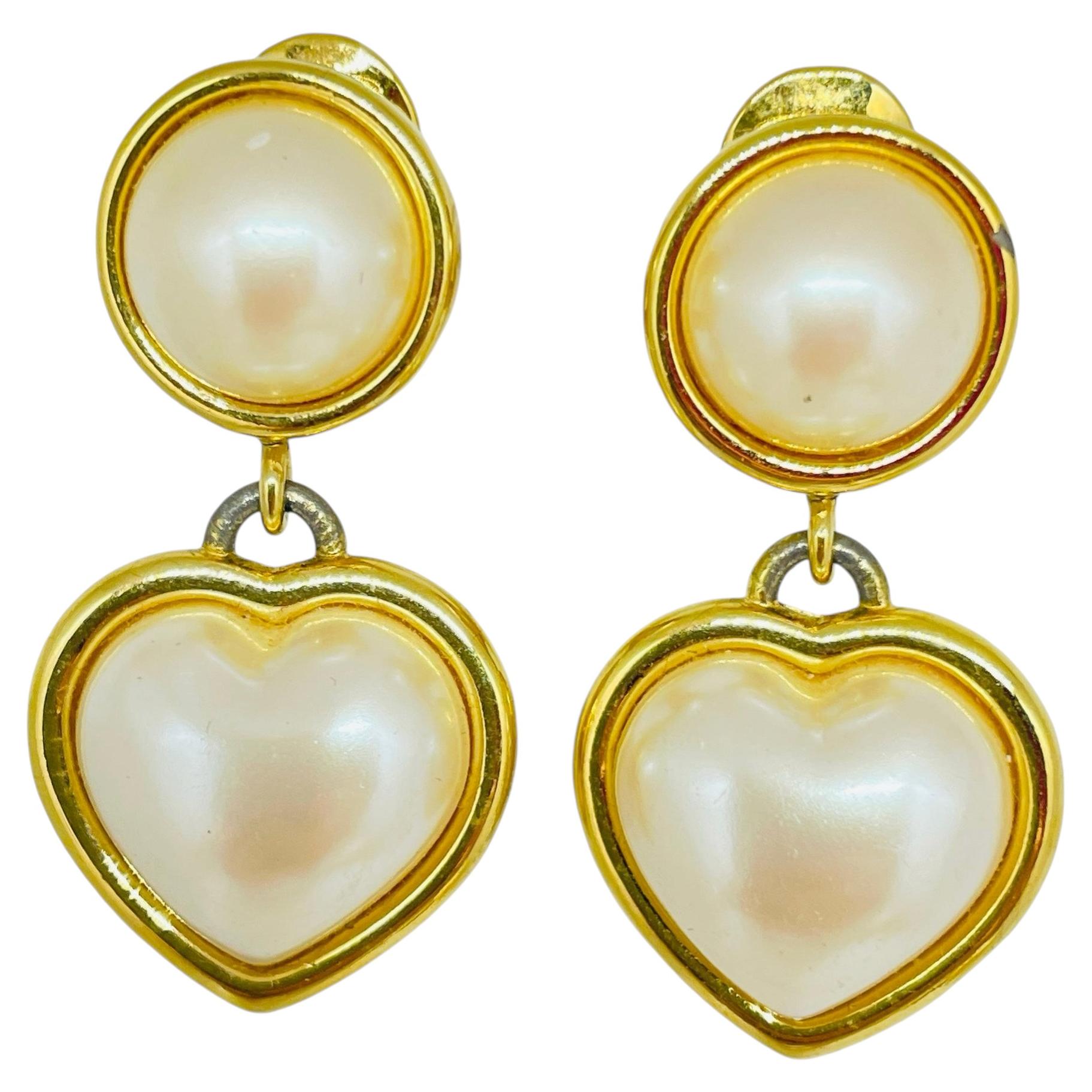 Is Monet jewelry marked?