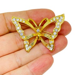 MONET vintage signed gold tone rhinestone butterfly designer brooch
