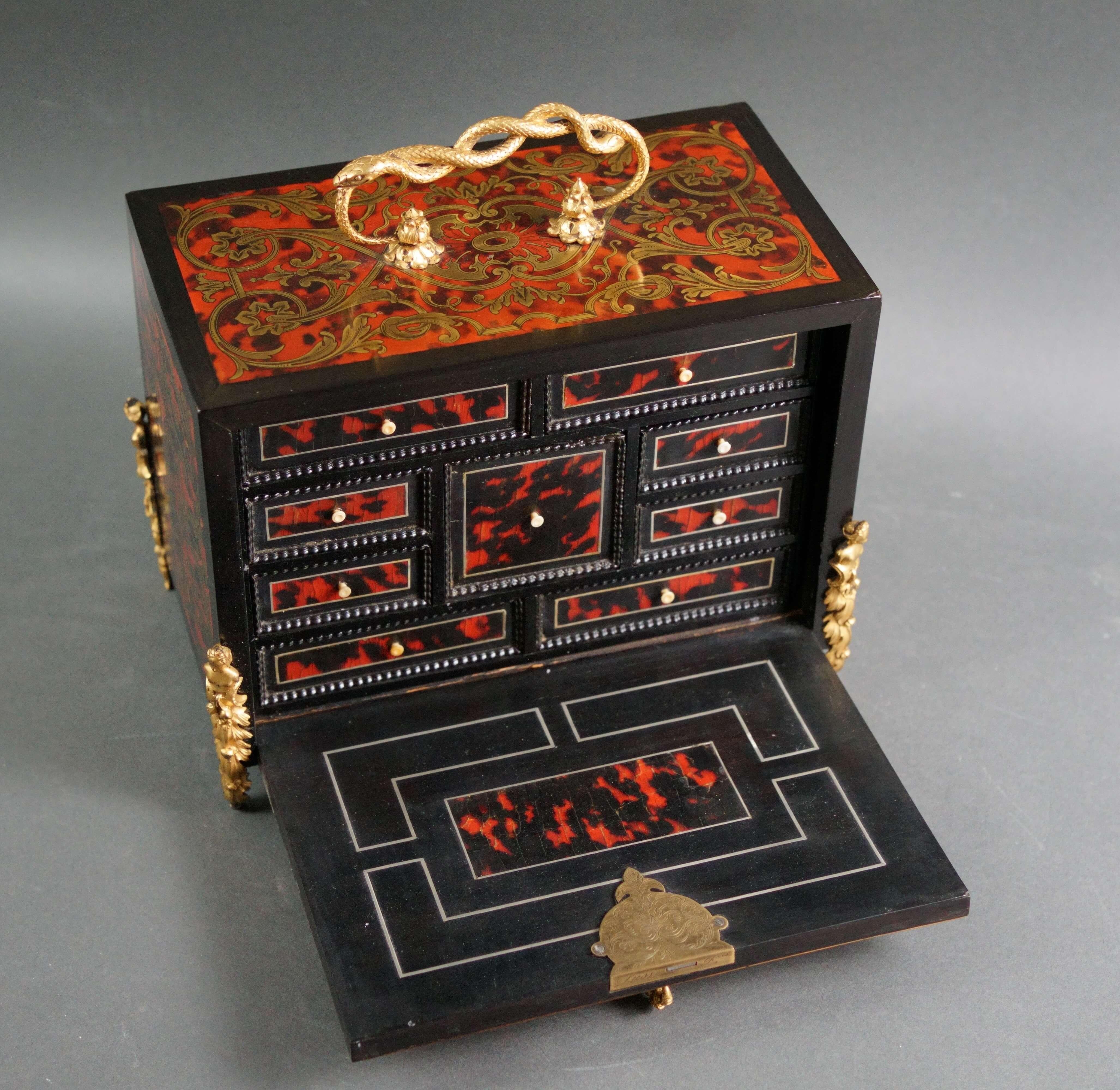 Marqueterie Boulle coin cabinet signed 