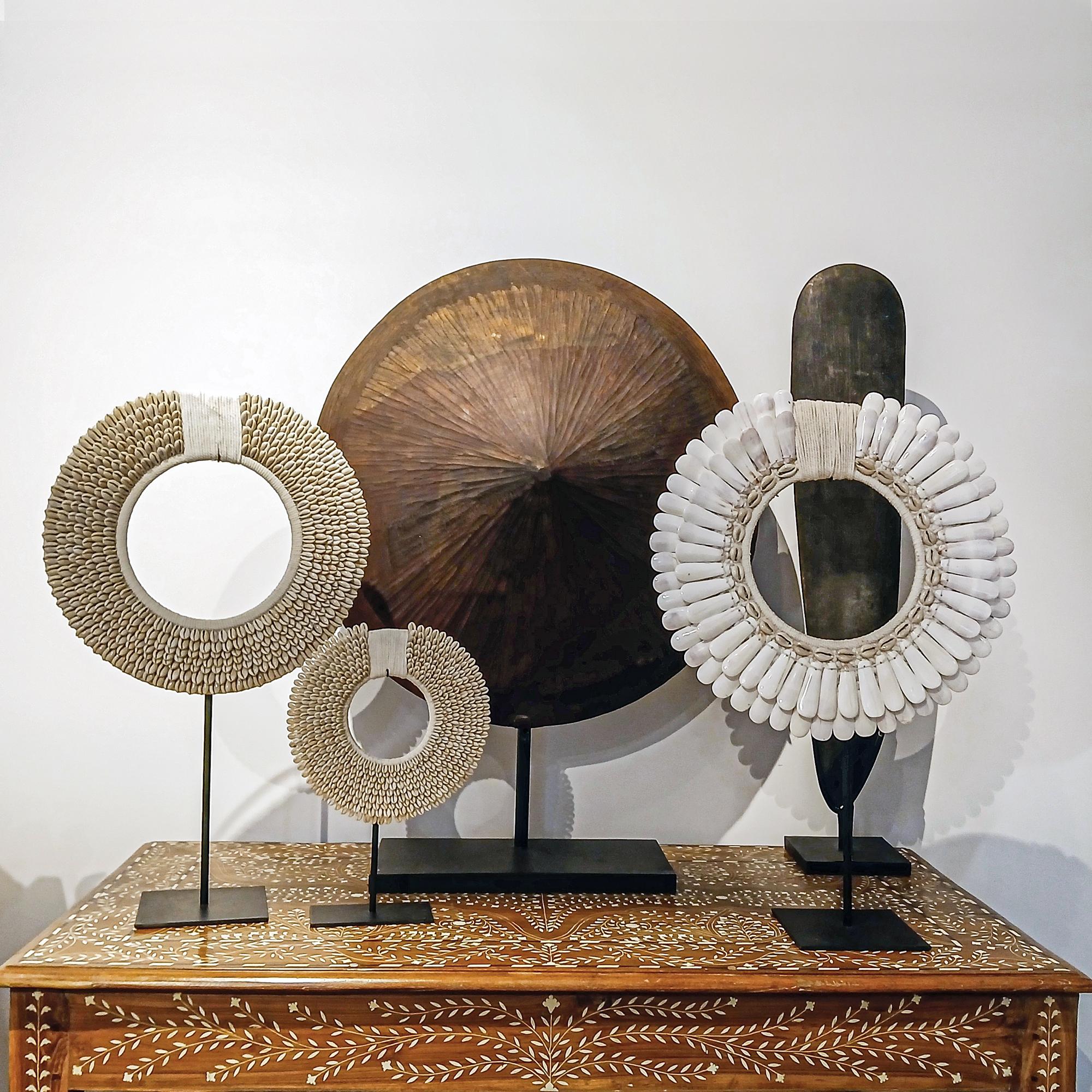 Money Cowrie & Macramé Necklace on Stand, Papua New Guinea For Sale 7