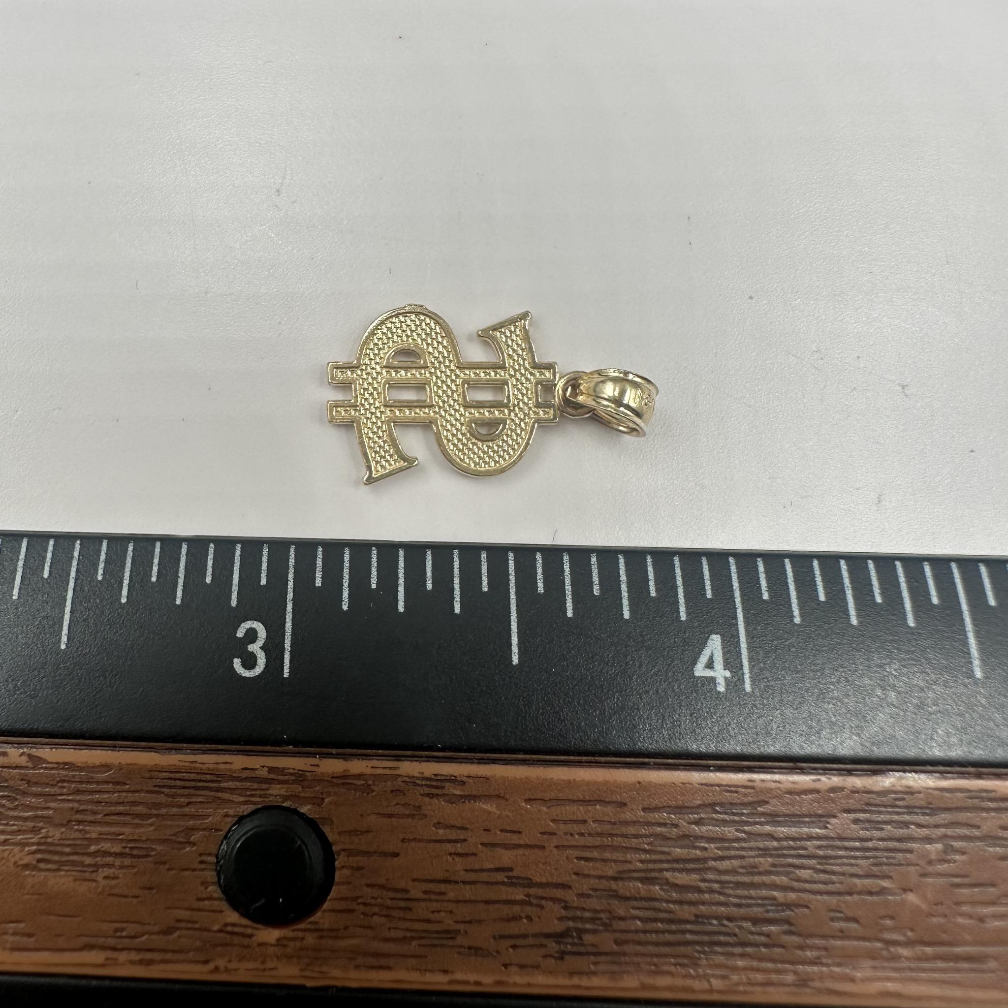 Pendentif signe d'argent en or jaune 14kt - 1g, s'adapte à une petite chaîne, nouvel état en vente 1