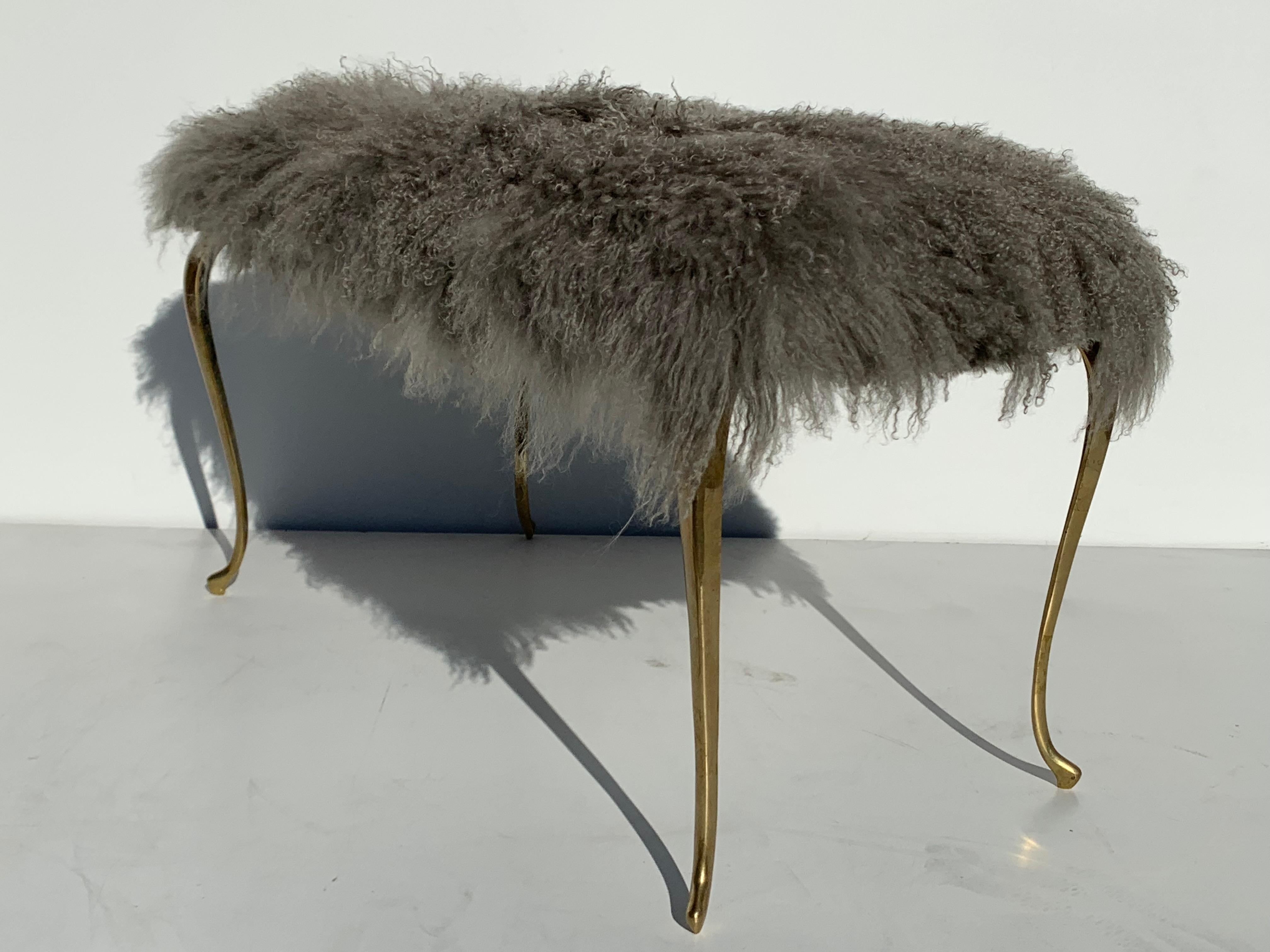 Mongolian Fur Bench with Brass Cabriolet Legs (amerikanisch)