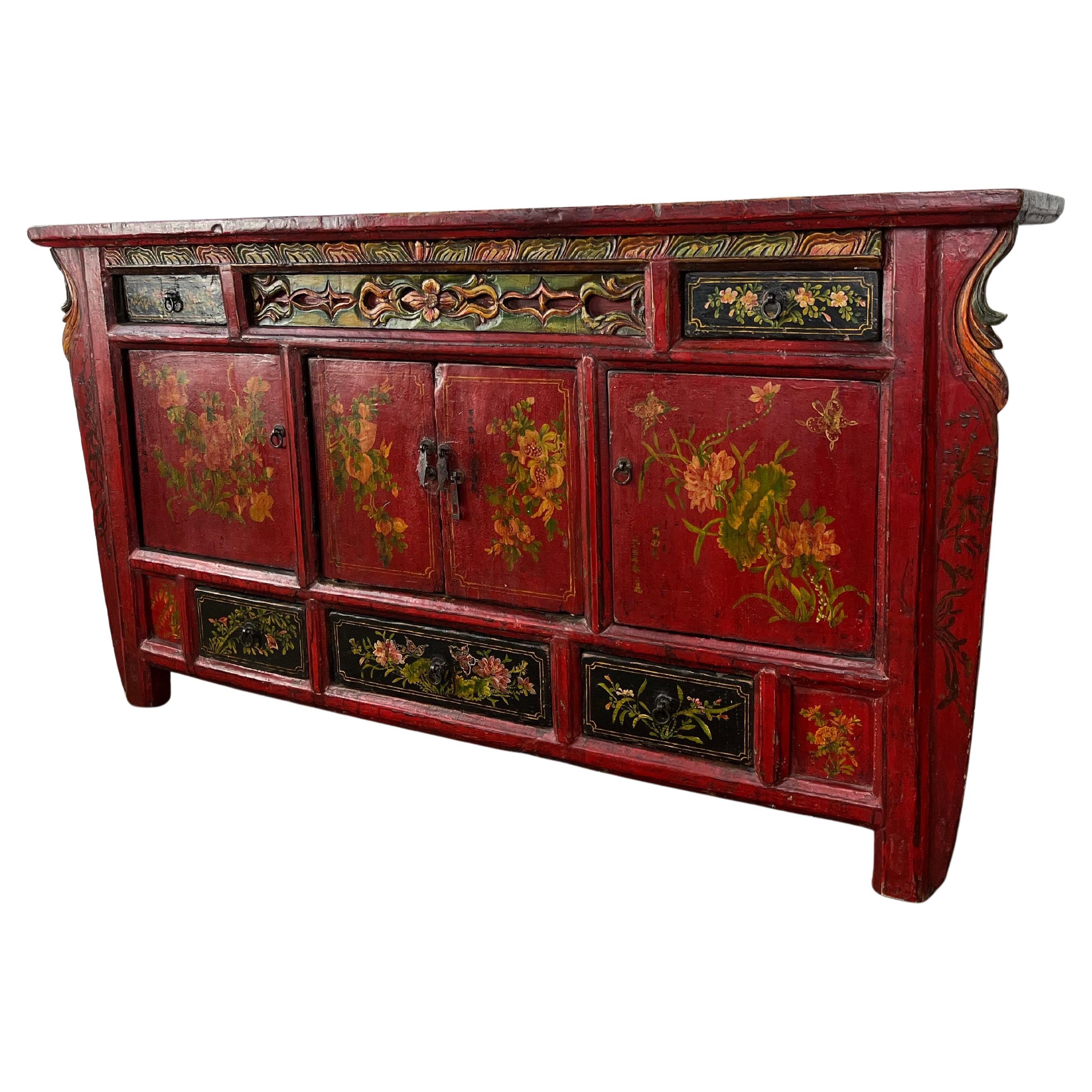 Mongolisch rot lackiertes Buffet mit handgemaltem Floraldekor im Angebot
