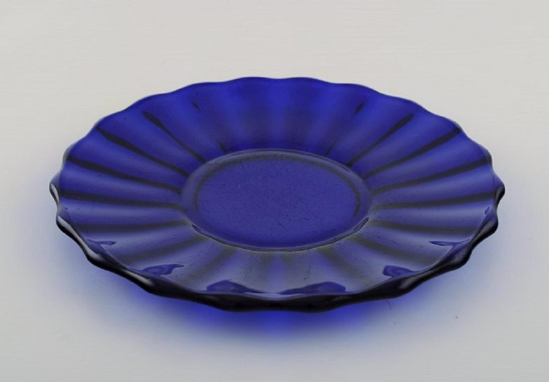 Monica Bratt for Reijmyre, 10 Plates in Blue Mouth Blown Art Glass In Good Condition For Sale In Copenhagen, DK