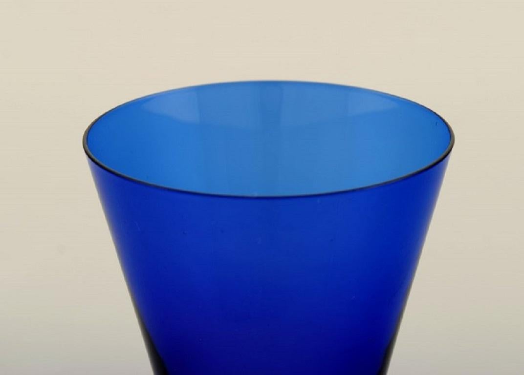 Monica Bratt para Reijmyre, 11 Vasos de agua de vidrio soplado azul siglo XX