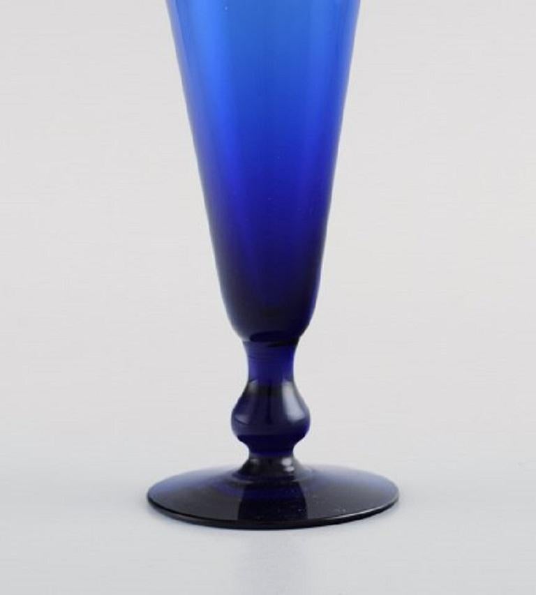 Scandinavian Modern Monica Bratt for Reijmyre, 17 Small Cocktail Glasses in Blue Mouth Blown Glass For Sale