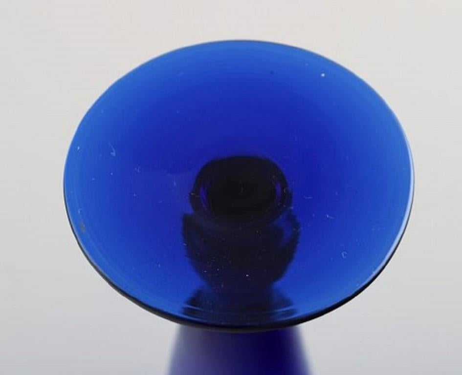 Mid-20th Century Monica Bratt for Reijmyre, 17 Small Cocktail Glasses in Blue Mouth Blown Glass For Sale