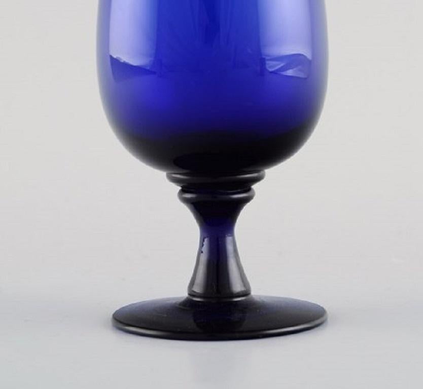 Monica Bratt for Reijmyre, Eight Sherry Glasses in Blue Mouth Blown Art Glass In Excellent Condition For Sale In Copenhagen, DK