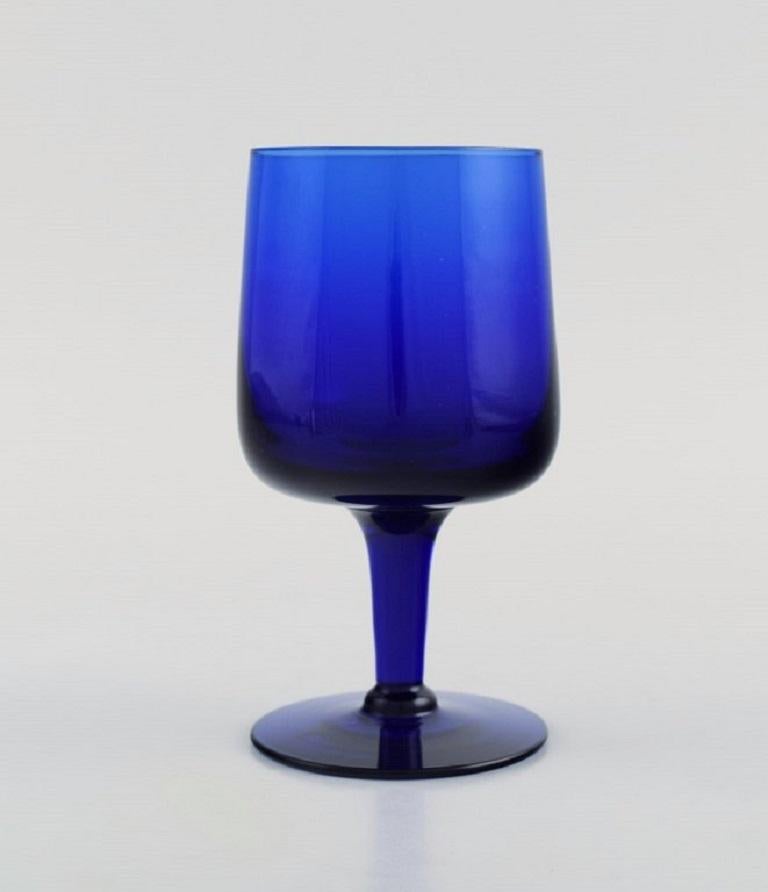 Monica Bratt for Reijmyre, Five Glasses in Blue Mouth-Blown Art Glass In Excellent Condition For Sale In Copenhagen, DK