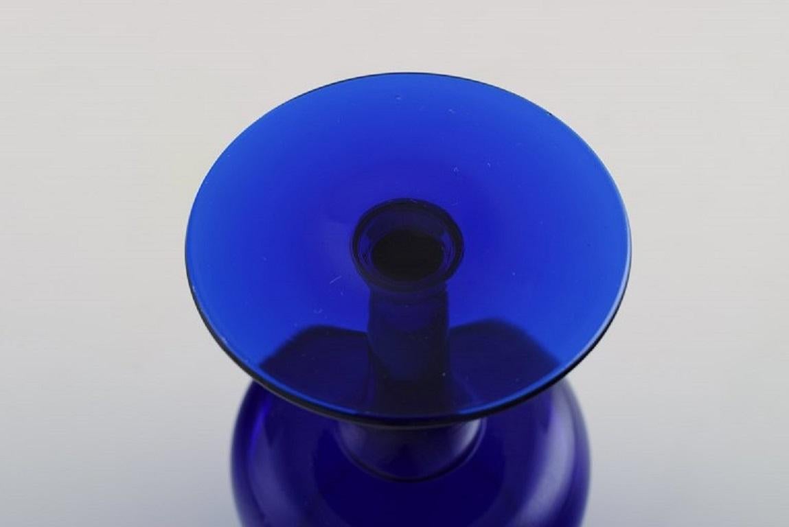Cinq verres en verre d'art soufflé à la bouche bleu Monica Bratt pour Reijmyre en vente 1