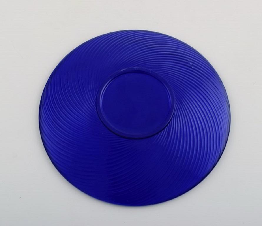 Monica Bratt for Reijmyre, Four Plates in Blue Mouth-Blown Art Glass In Good Condition For Sale In Copenhagen, DK