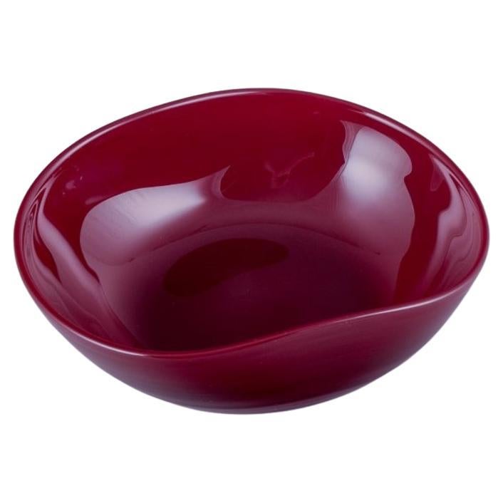 Monica Bratt for Reijmyre, Sweden. Large oval bowl in wine red art glass