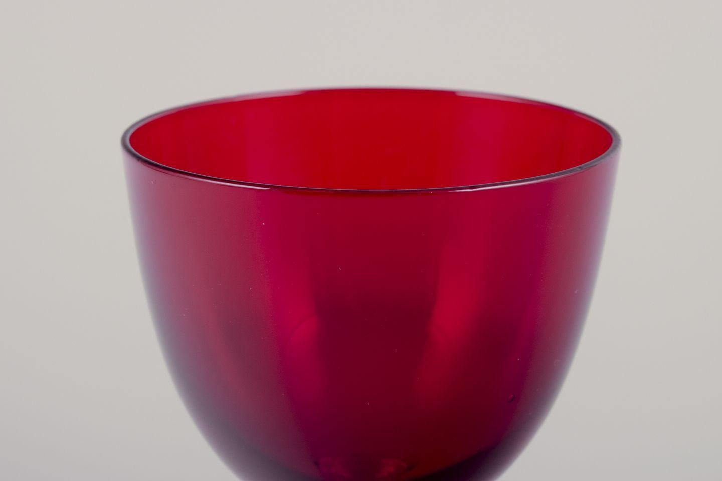 Monica Bratt pour Reijmyre, Suède. Ensemble de six verres à vin 