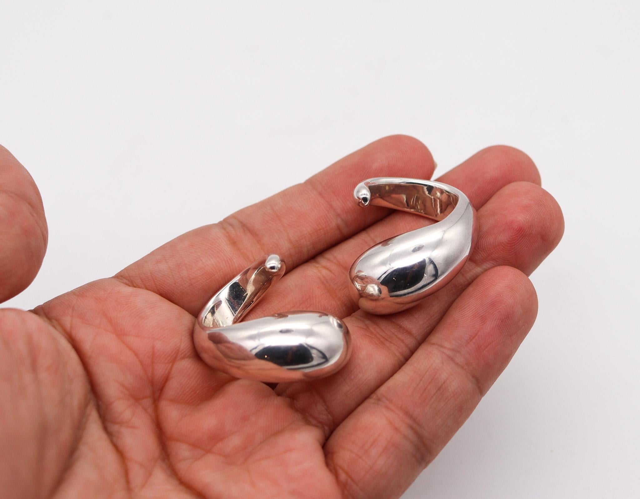 Monica Coscioni Modernist Twisted Sculptural Earrings Solid .925 Sterling Silver In Excellent Condition For Sale In Miami, FL