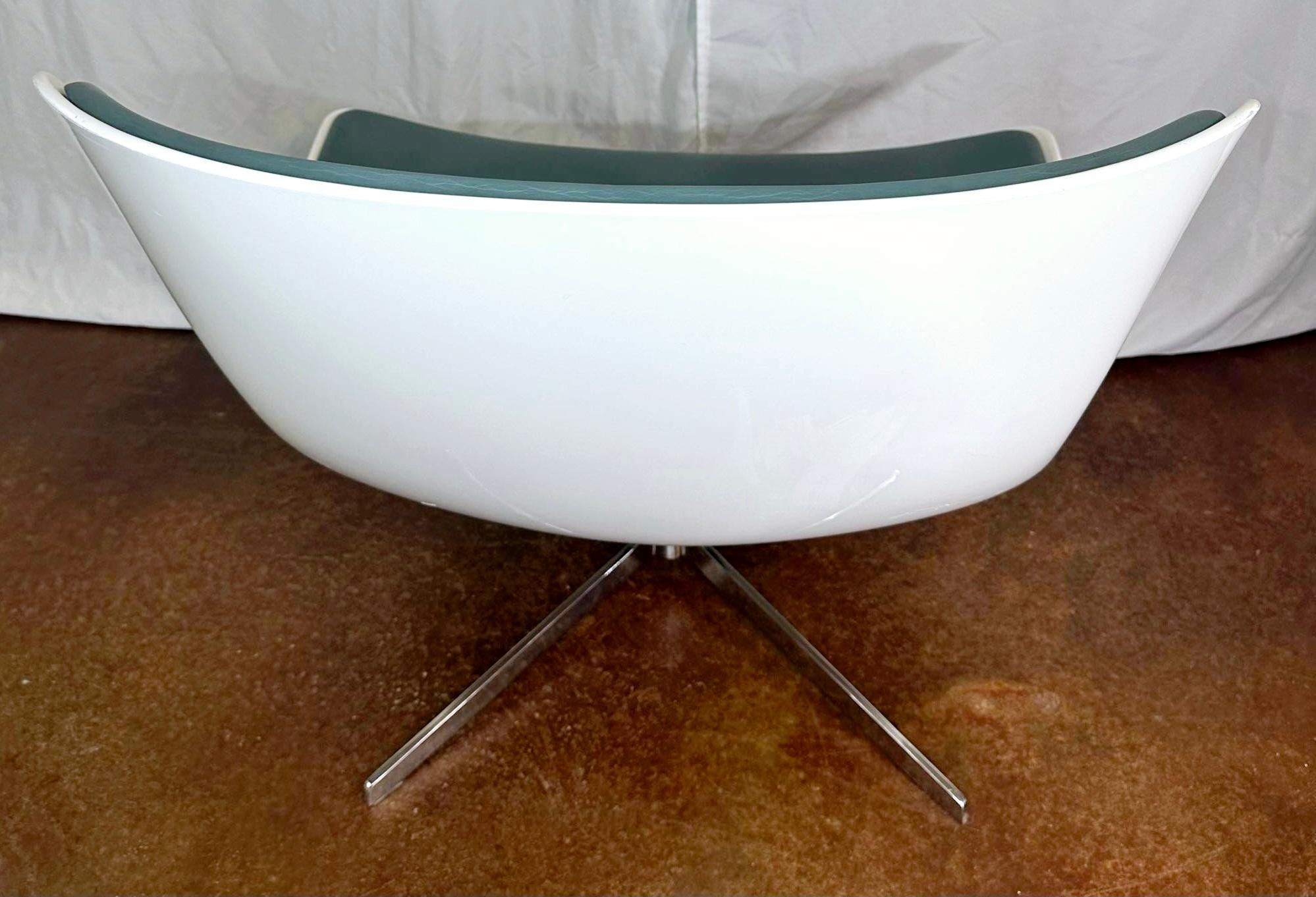 Monica Förster for Bernhardt Blue Leather and White Enamel Swivel Vika Chair For Sale 6