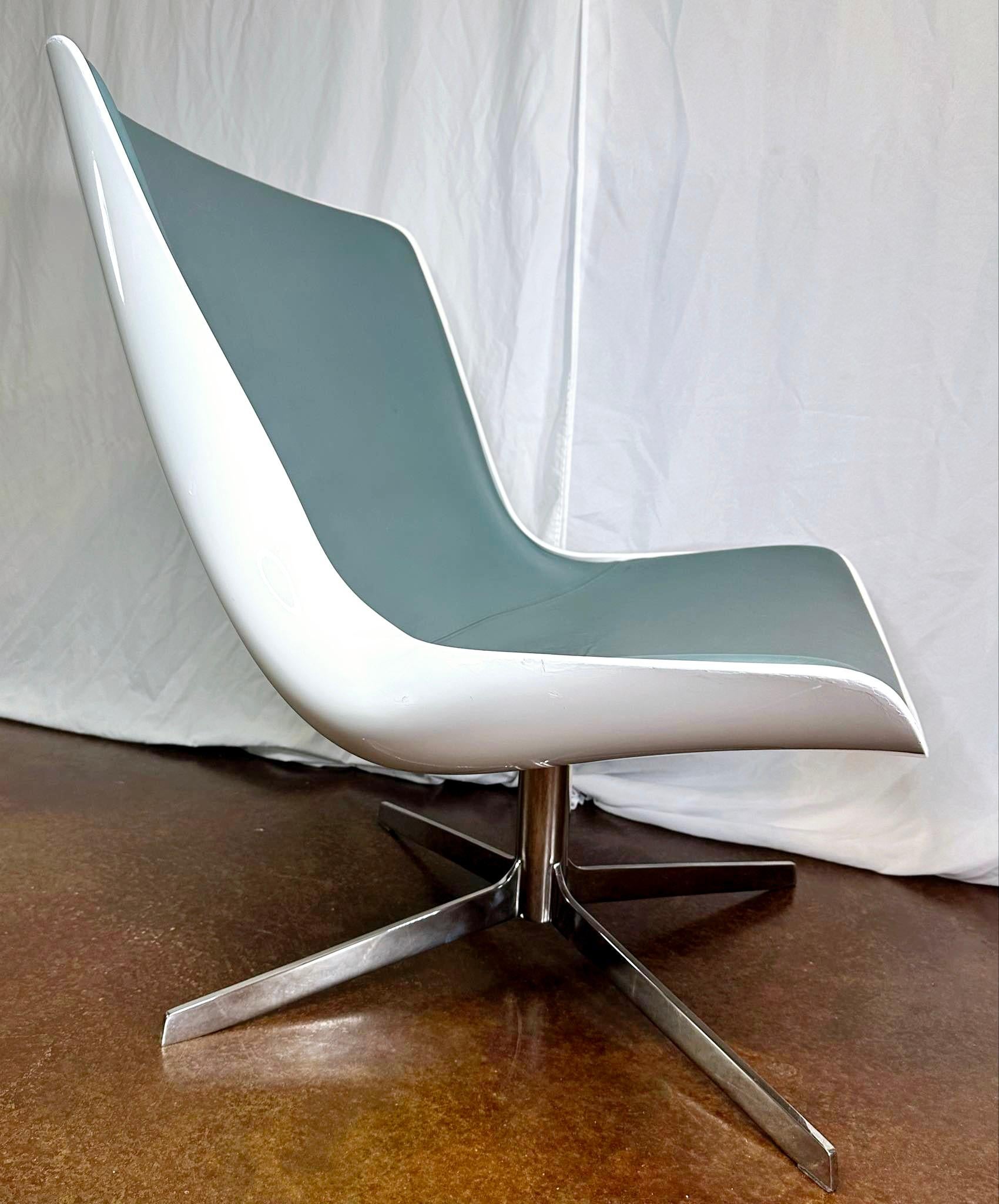 Monica Förster for Bernhardt Blue Leather and White Enamel Swivel Vika Chair For Sale 11