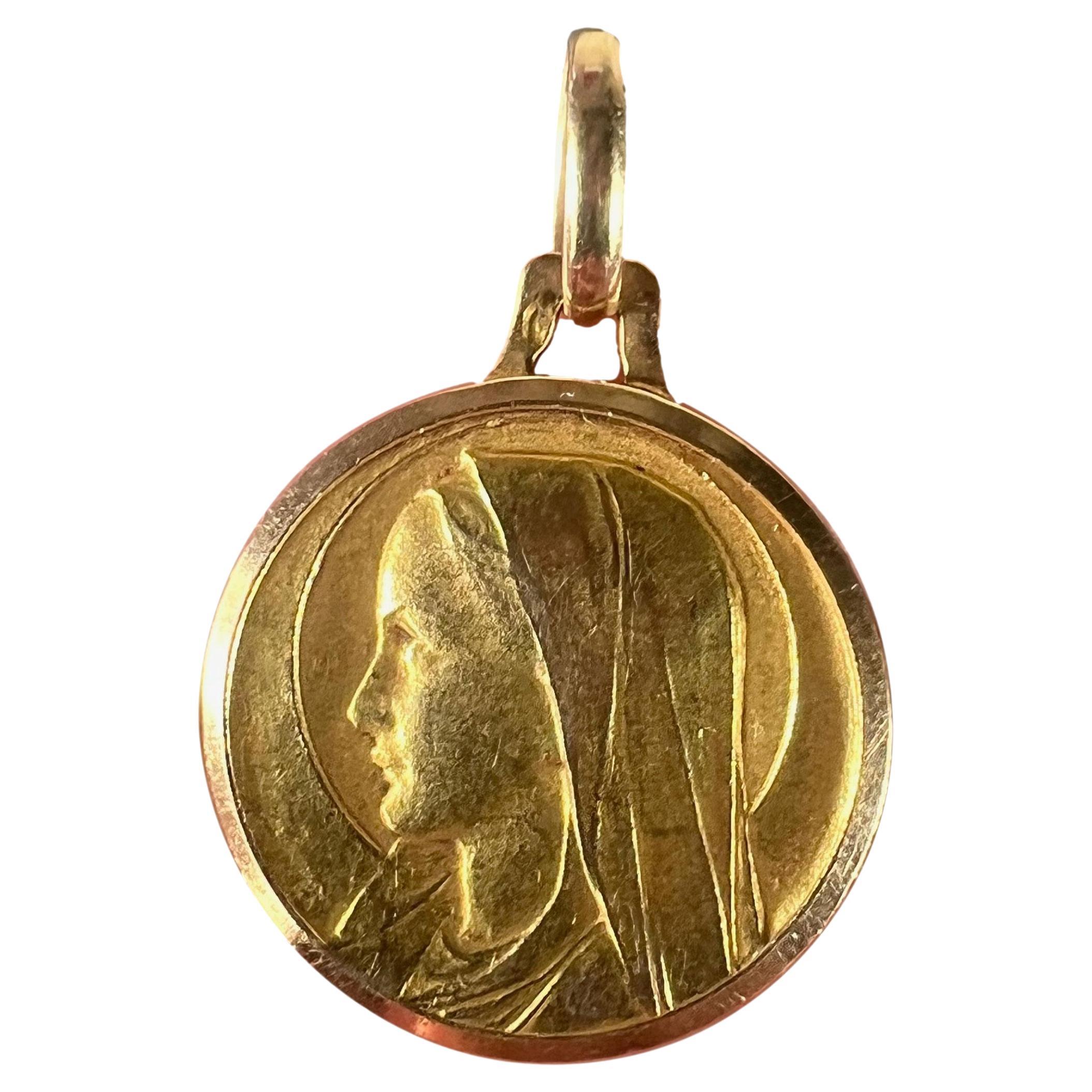 Medaglia con ciondolo in oro giallo 18K di Monier French Virgin Mary