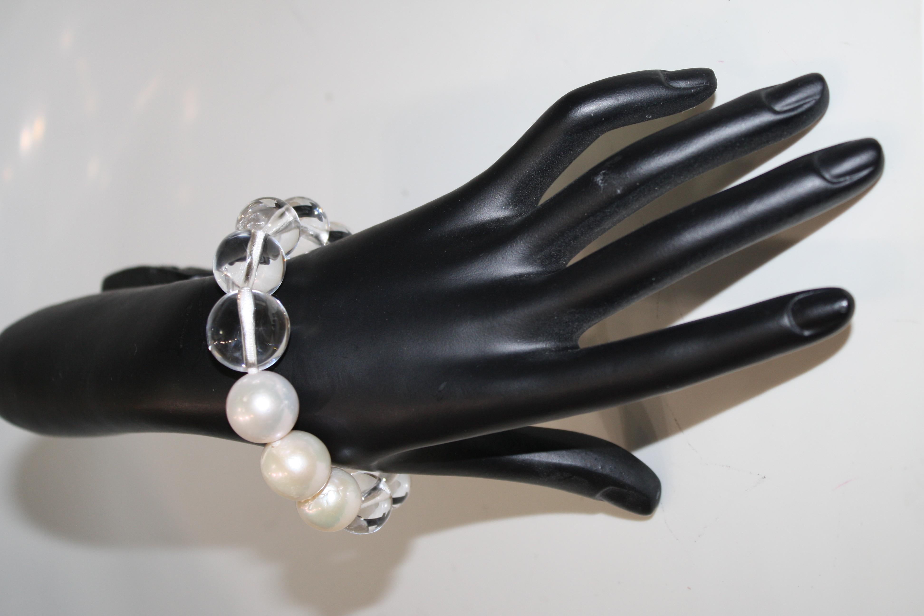 Monies Acrylic and Freshwater Pearl Bracelet  In New Condition In Virginia Beach, VA