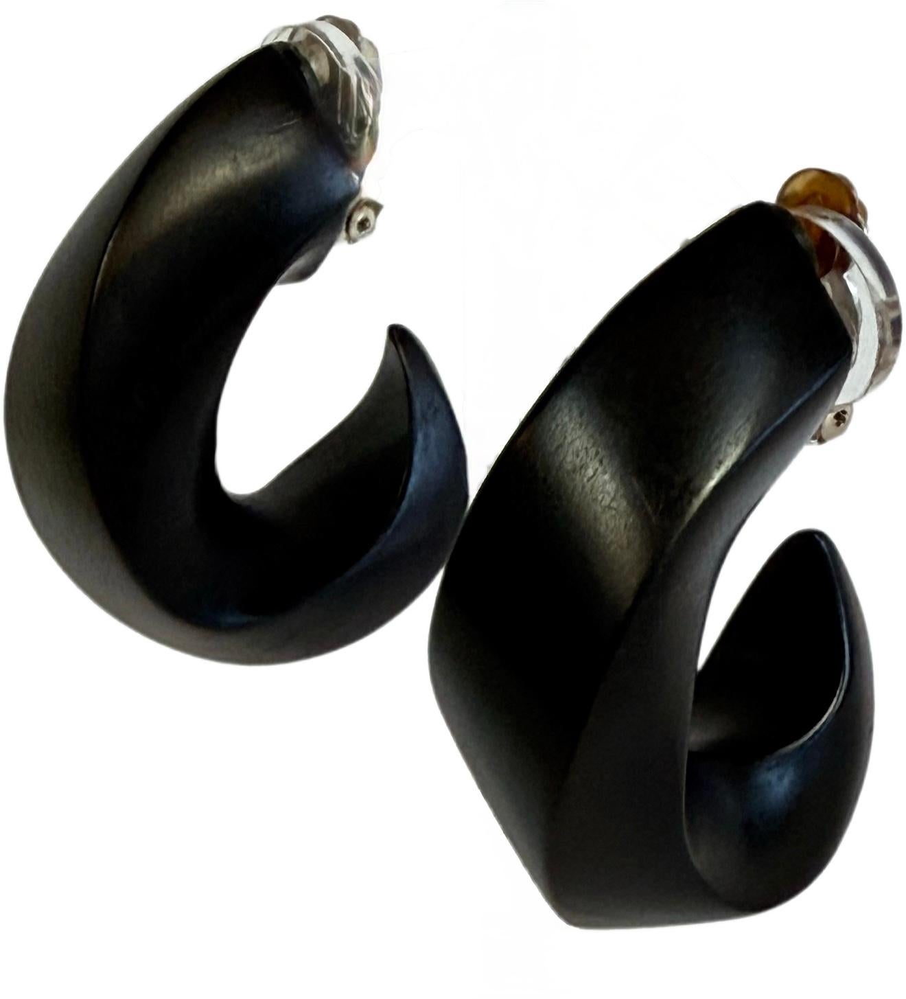 Monies Black Wood Clip-On Earrings 1980s Danish Sculptural 80s Statement Jewelry For Sale 8