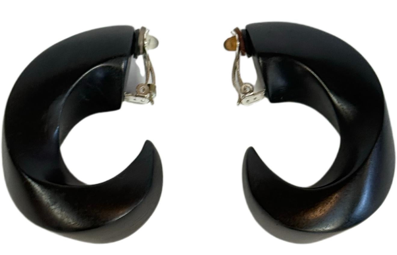 Monies Black Wood Clip-On Earrings 1980s Danish Sculptural 80s Statement Jewelry For Sale 9