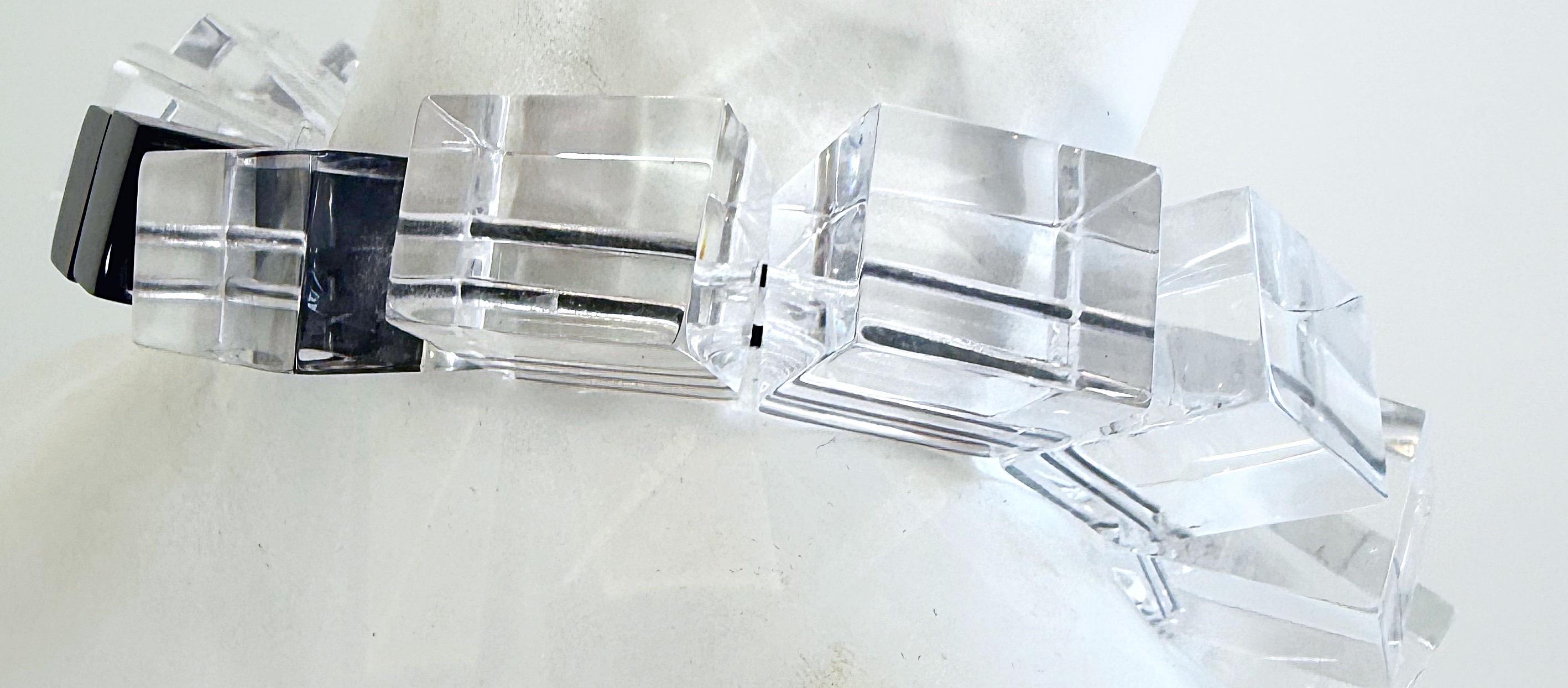 Monies of Denmark - Collana di cristalli trasparenti di lucite quadrata con dichiarazione di stile in vendita 10