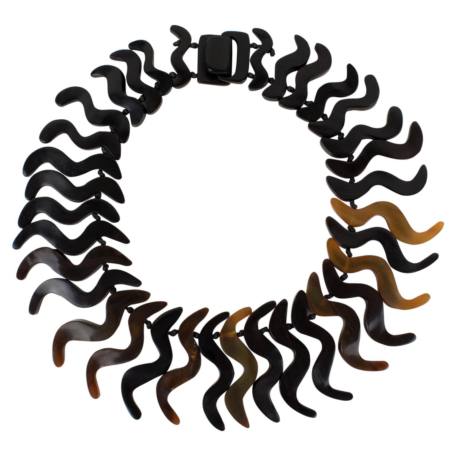 Collar gargantilla de resina de cuerno de imitación Monies Oversized en venta