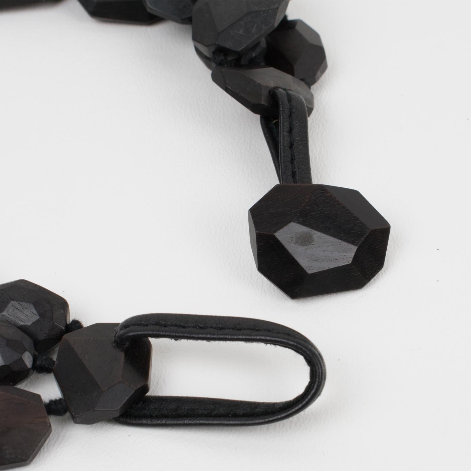 Monies Collier surdimensionné en bois d'ébène superposé 2