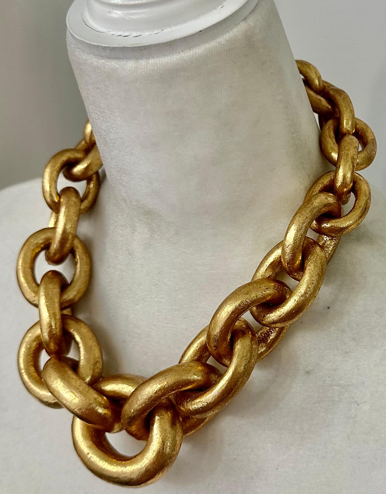 Modern Monies Oversized Oval Link Choker in Gold and wood For Sale