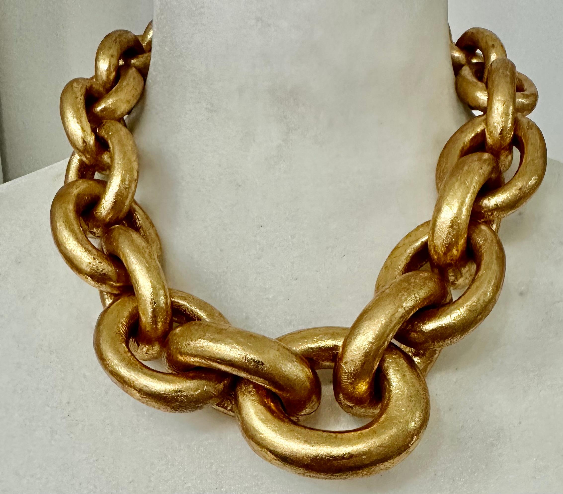 Monies Oversized Oval Link Choker in Gold and wood In New Condition For Sale In Virginia Beach, VA
