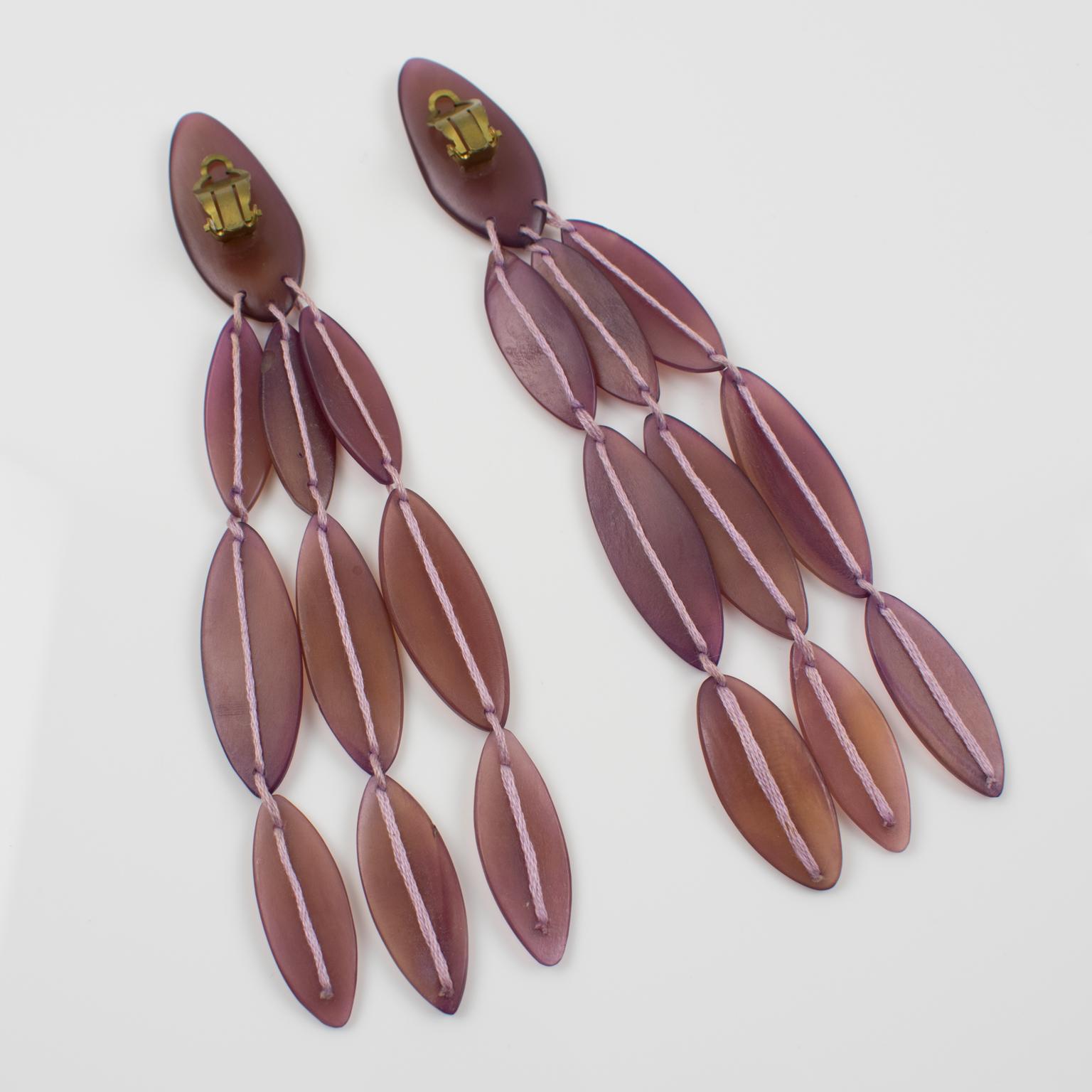 Monies Oversized Purple Resin Dangle Clip Earrings In Excellent Condition For Sale In Atlanta, GA