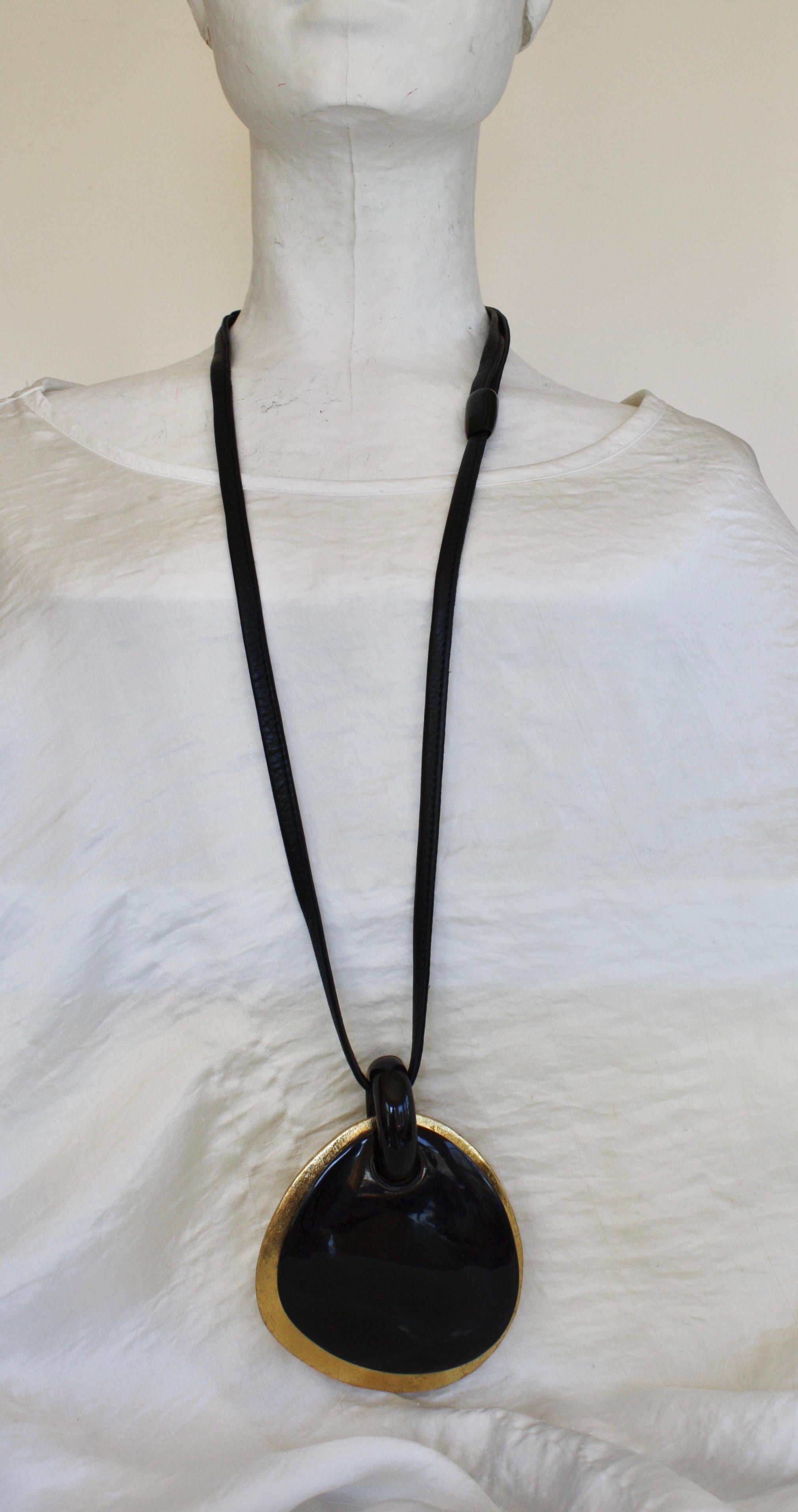 Monies Wood, Leather, and Horn Pendant Necklace In New Condition In Virginia Beach, VA