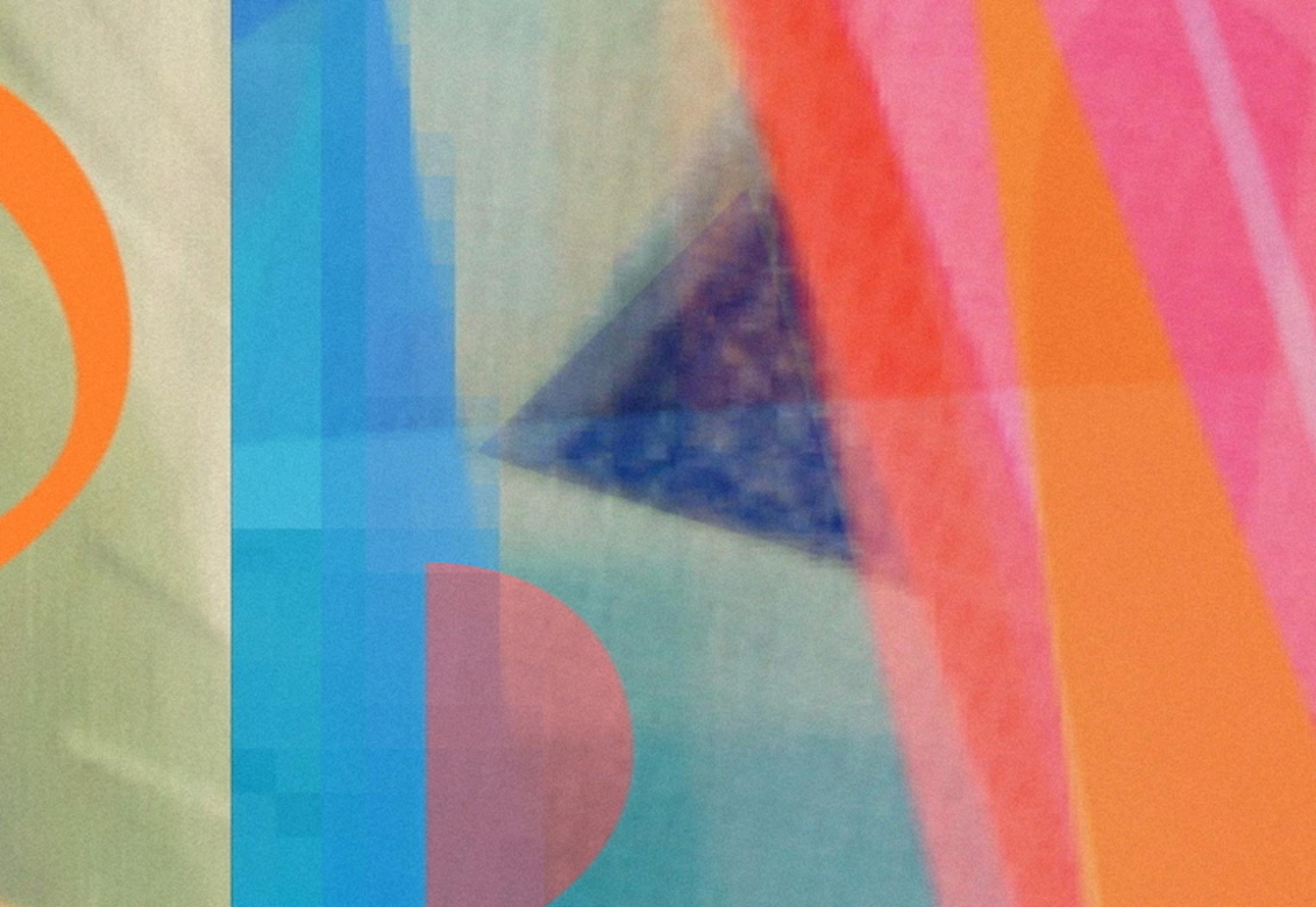 Zeitlos 04. Abstrakte Farbfotografie in limitierter Auflage (Braun), Abstract Photograph, von Monika Bravo