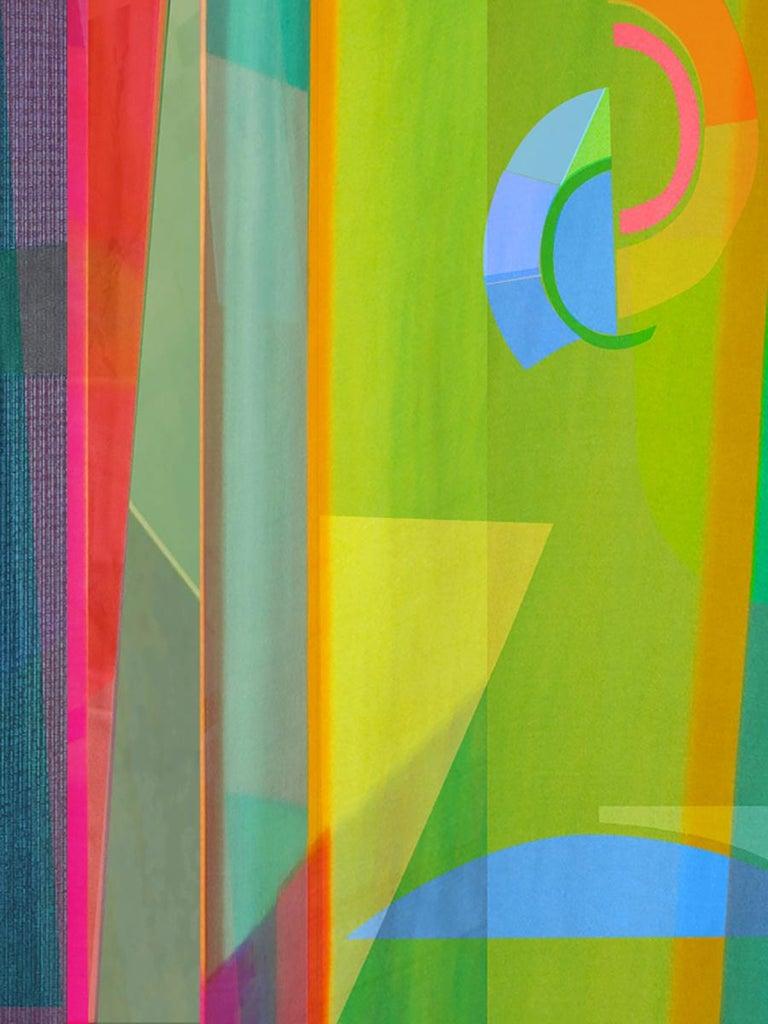 Ensemble intemporel II. Photographie en couleur abstraite à tirage limité - Marron Color Photograph par Monika Bravo