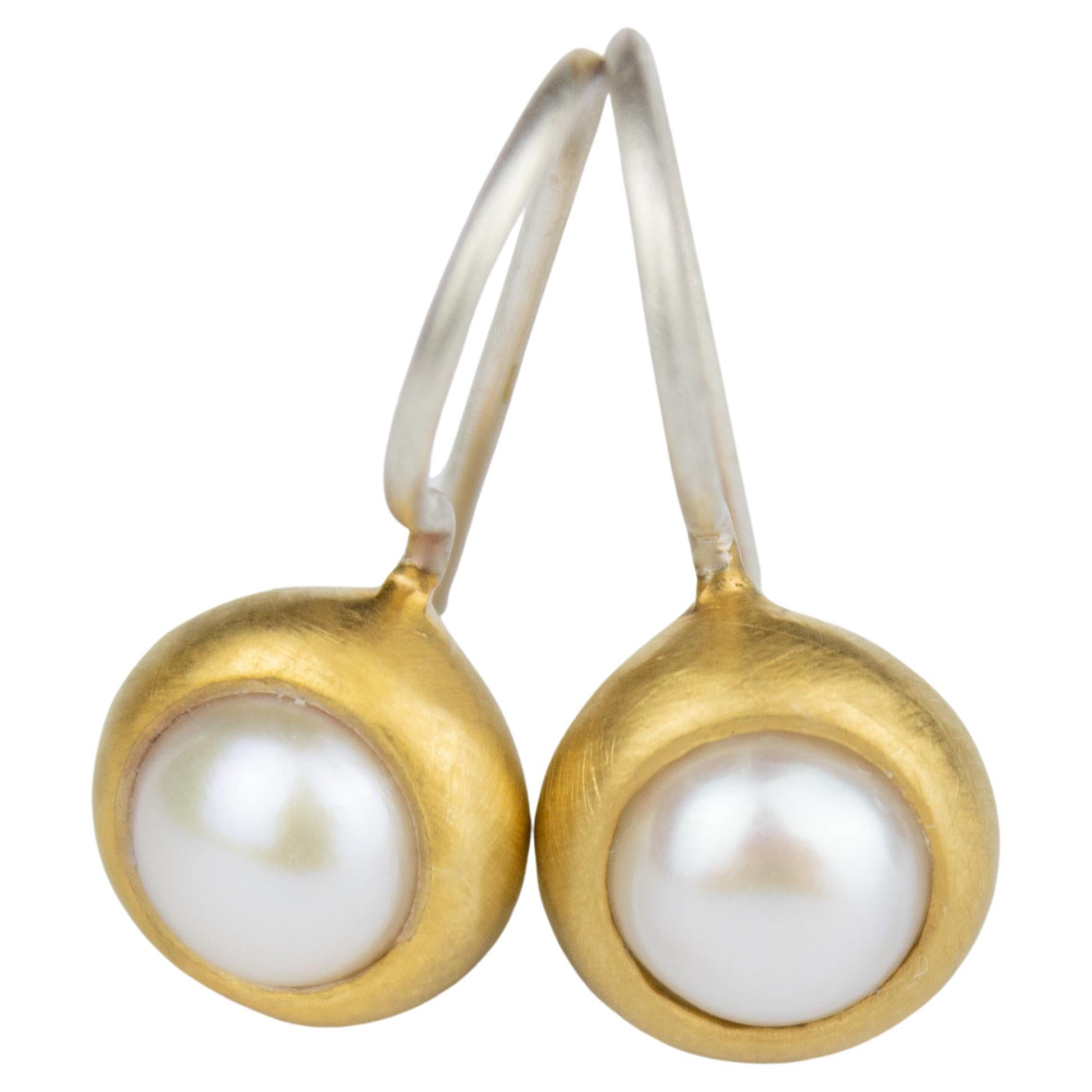 Monika Herré Classic Pearl Earrings Sterling silver Galvanic Gold Plating  For Sale
