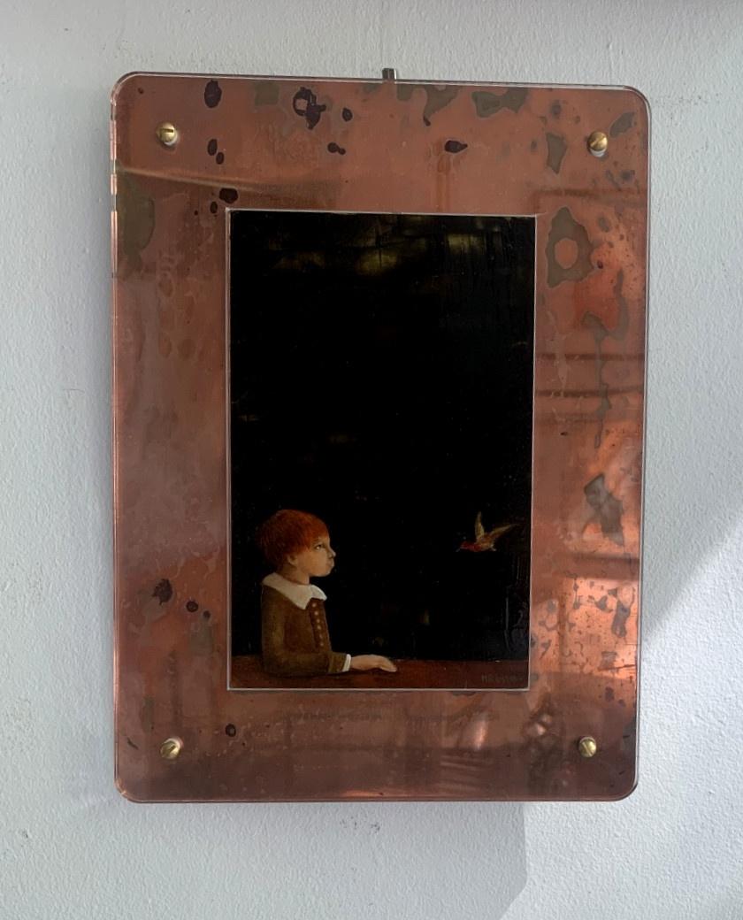 Ragazzo con un ronzio. Pittura a olio contemporanea su piccola scala, arte polacca - Portrait Painting Marrone di Monika Rossa
