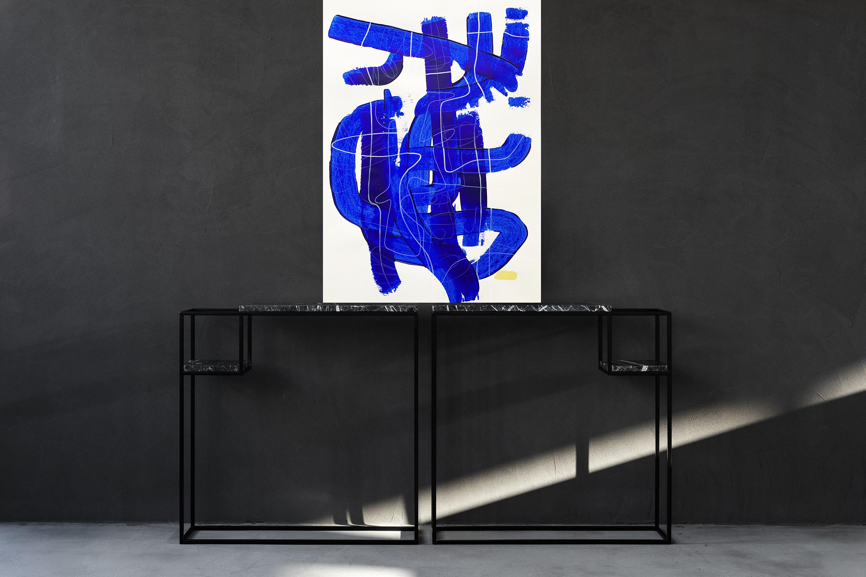 Free Blue 3317 - Pittura astratta su carta con texture blu e bianca, 2025 in vendita 1