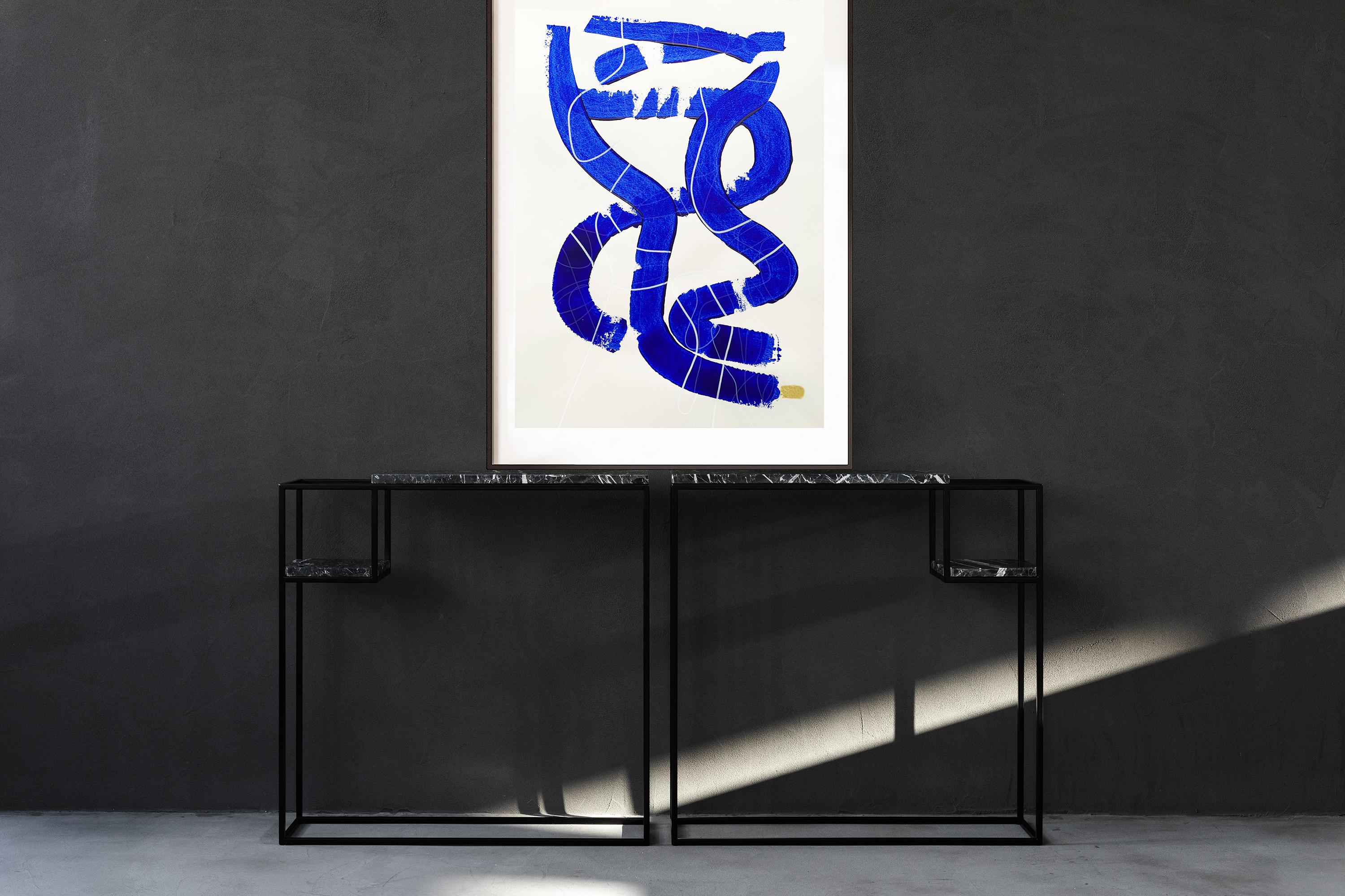 Free Blue 3318 - Pintura abstracta azul y blanca texturizada sobre papel, 2025 - Painting Expresionismo abstracto de Monika Widenka