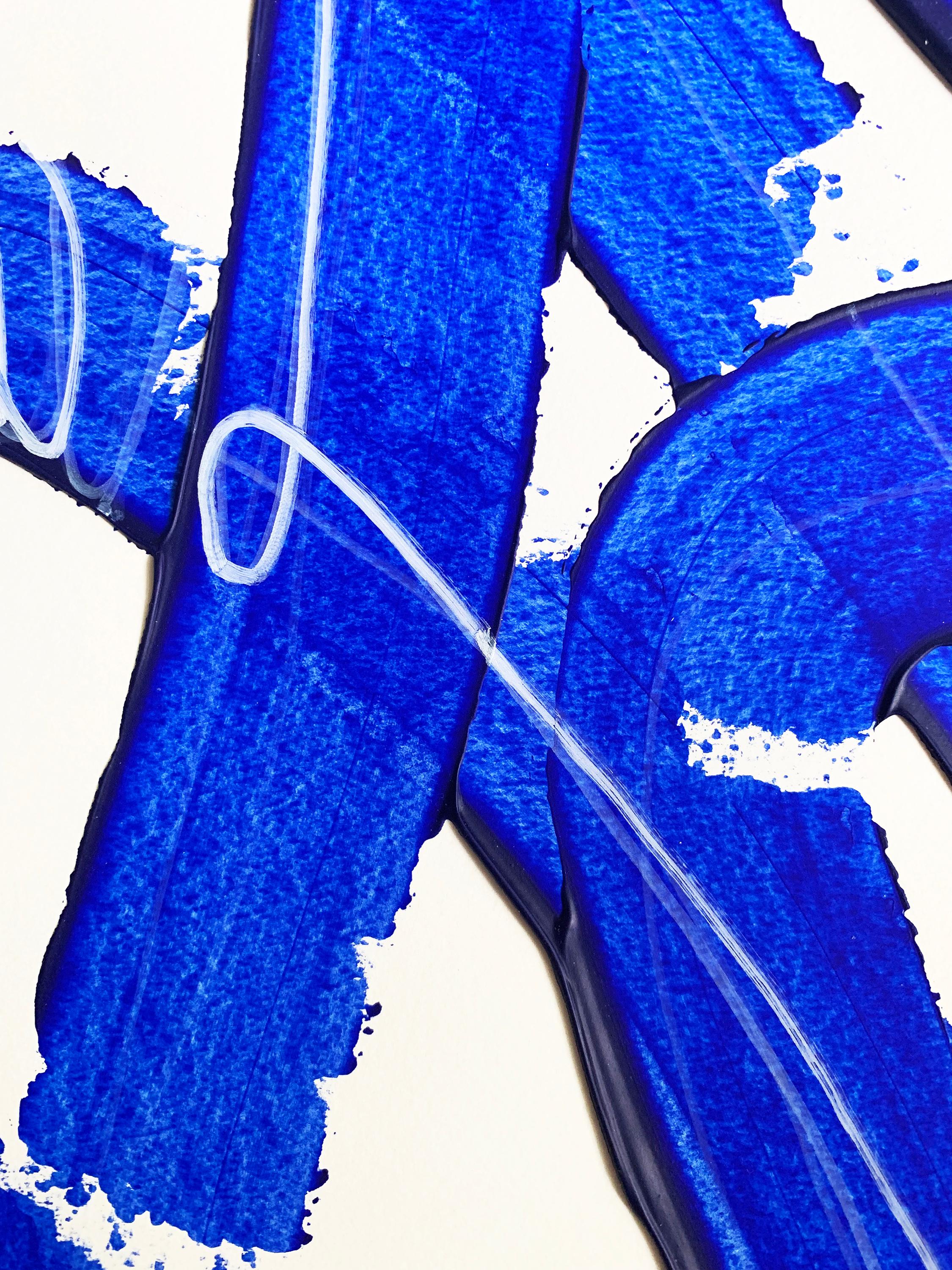 Free Blue 3331 - Abstraktes Gemälde mit Struktur in Blau und Weiß auf Papier, 2025 im Angebot 1