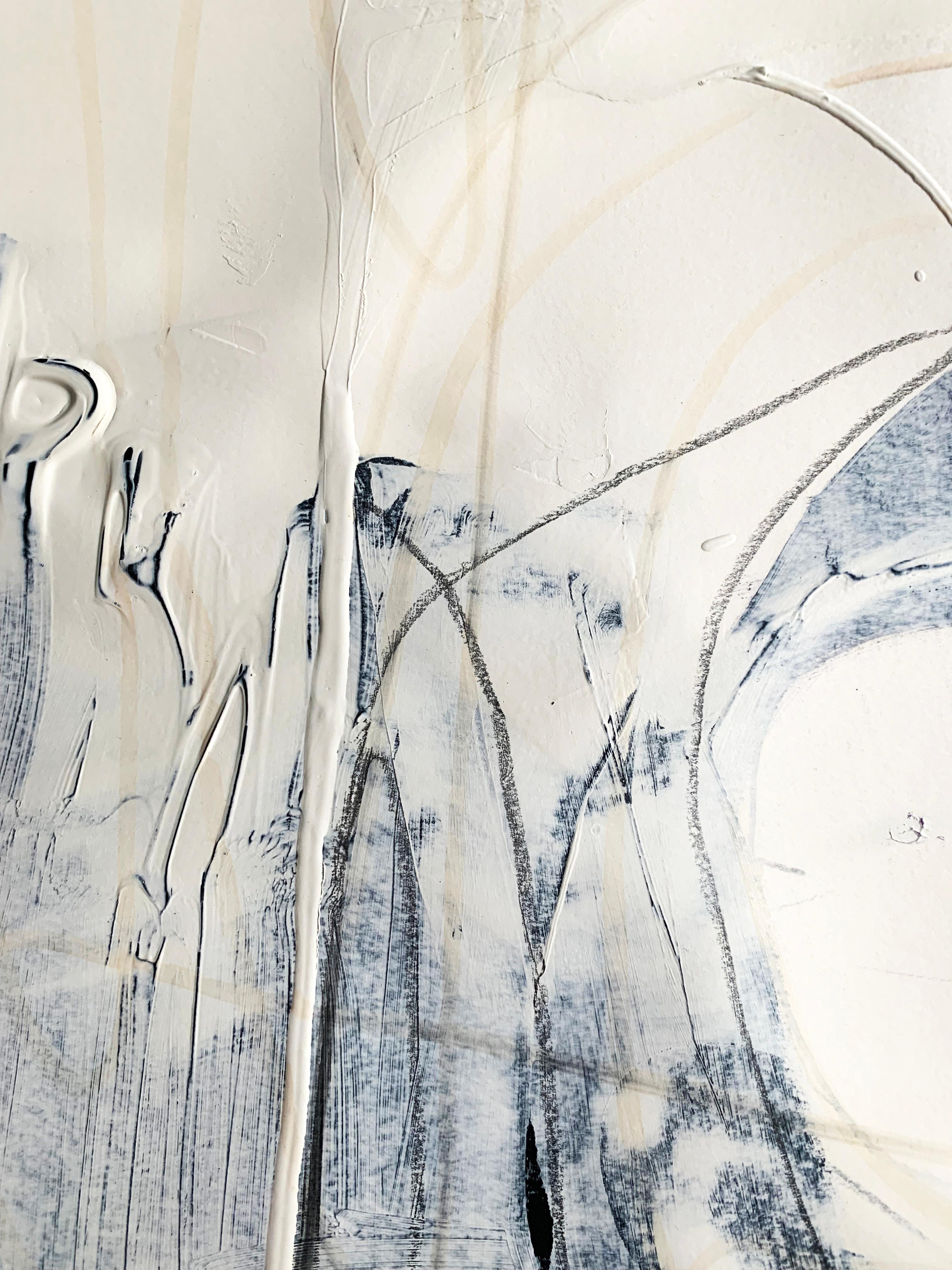 Blanco libre 1 - Pintura abstracta blanca y negra texturizada sobre papel, 2025 en venta 5