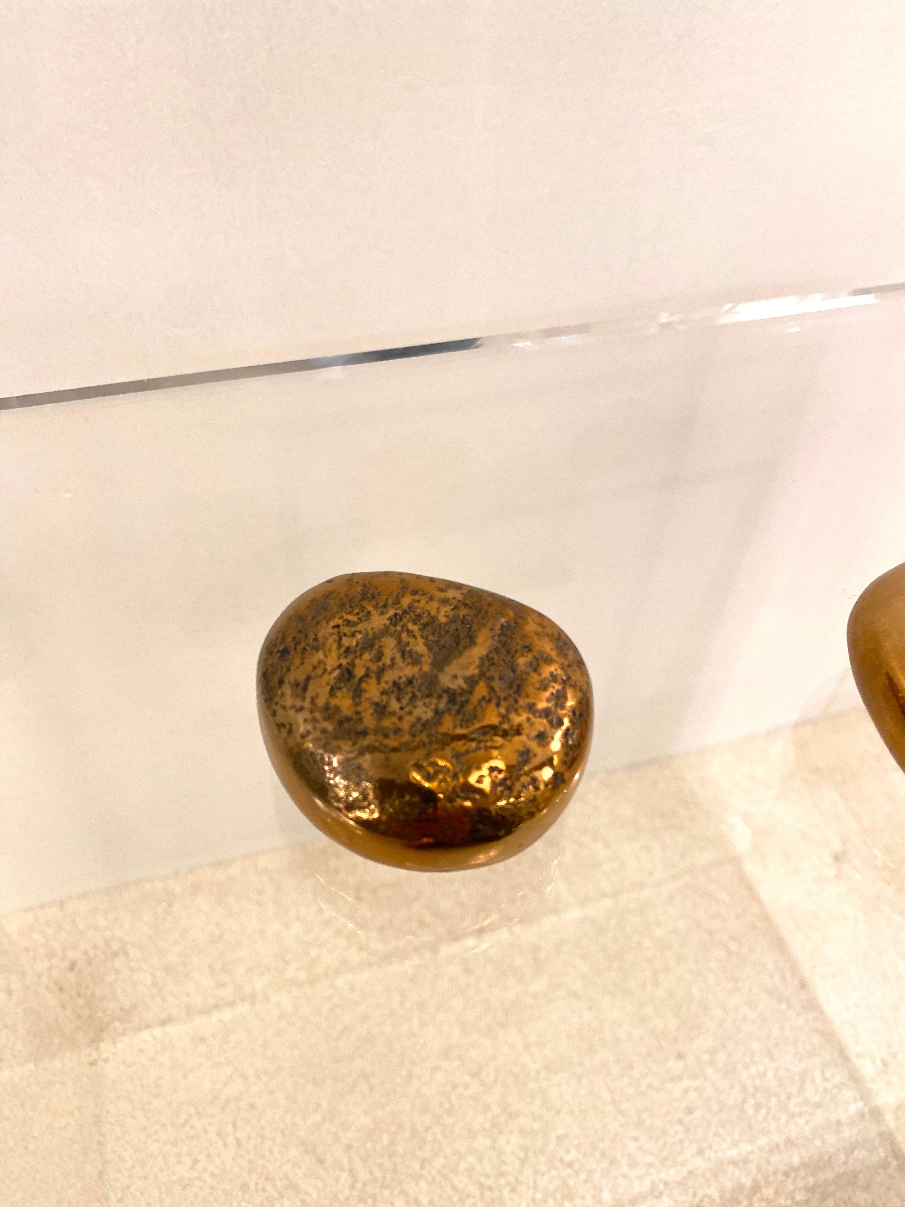 Monique Gerber Bronze-Steine Skulptur:: 1970er Jahre (Ende des 20. Jahrhunderts)