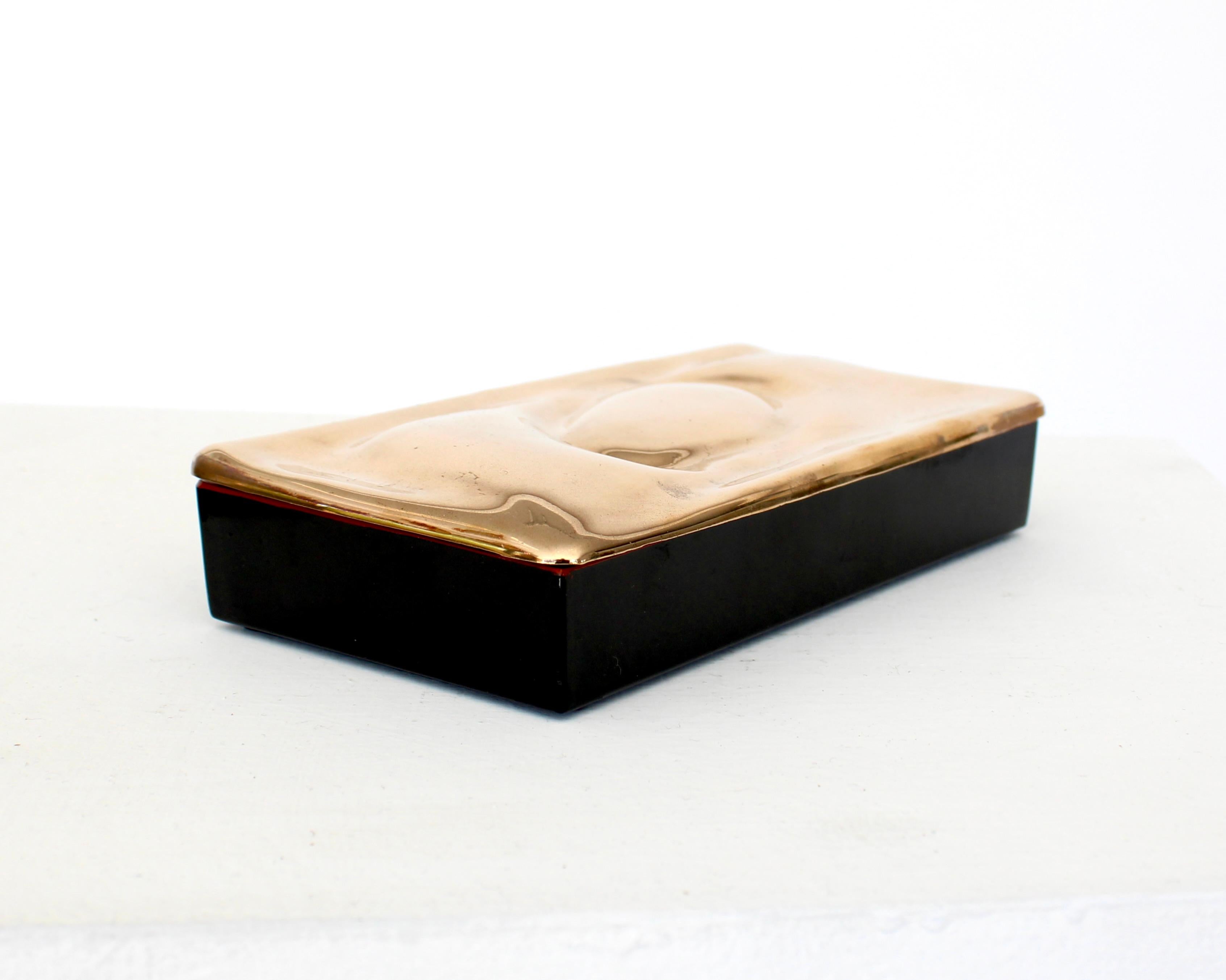 Monique Gerber French Bronze Lidded Sculptural Top Black and Red Lacquer Box For Sale 3