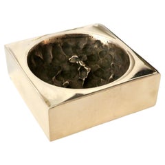 Platos Decorativos de Metal y Vide-Poche