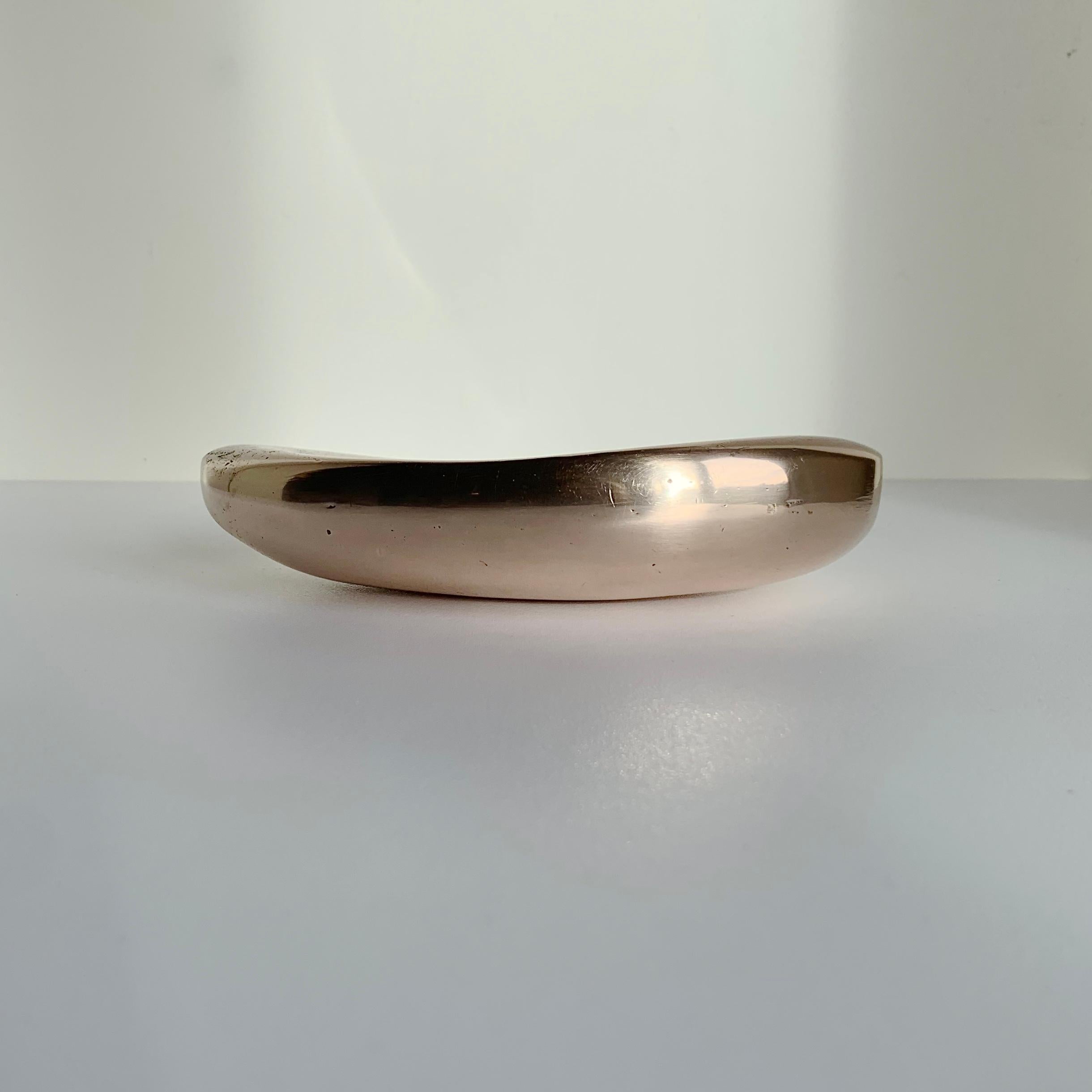 French Monique Gerber Gilt Bronze Free Form Vide-Poche, circa 1970, France