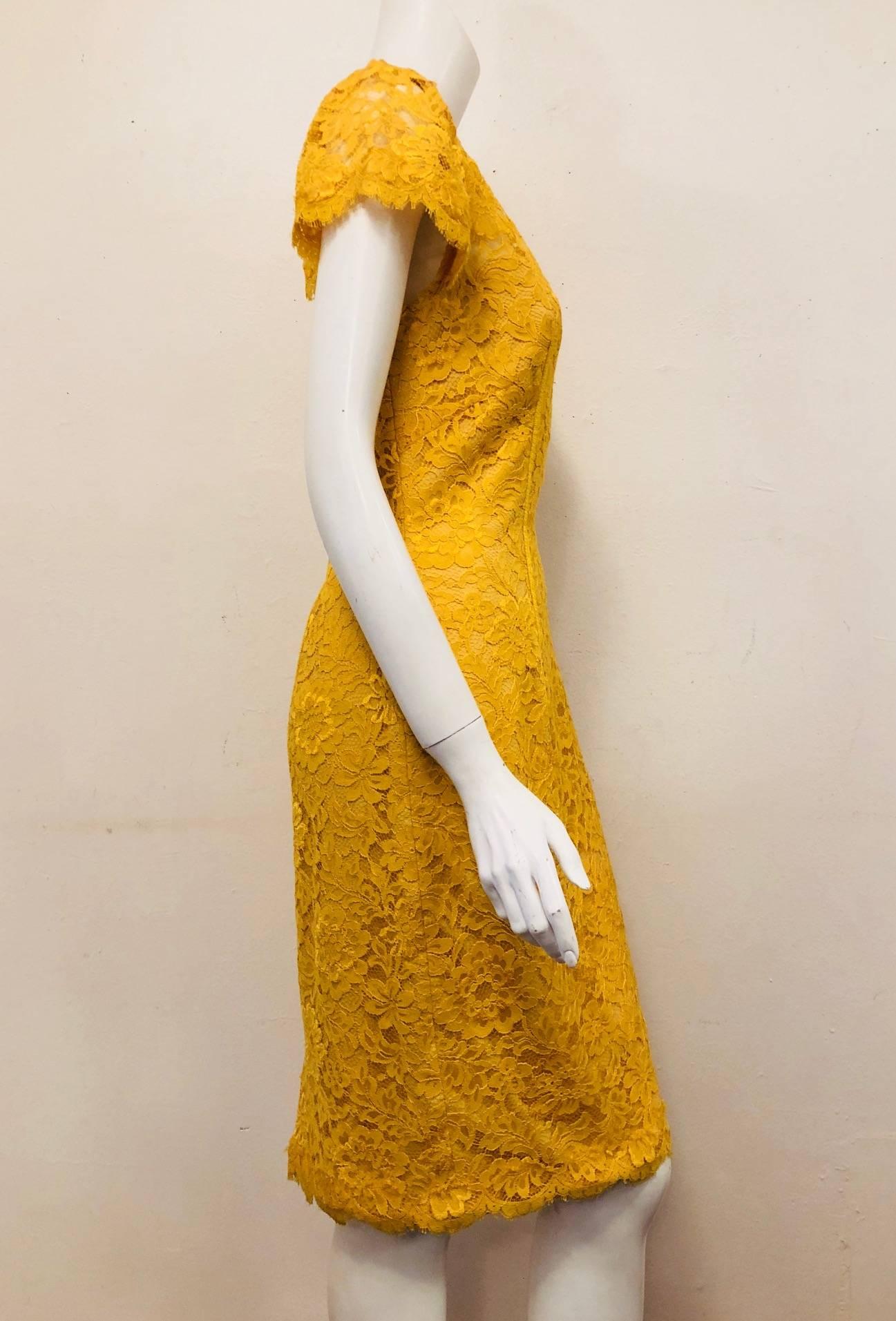 Orange Monique Lhuiller Lemon Amber Lace Open Back Dress With Cap Sleeve For Sale