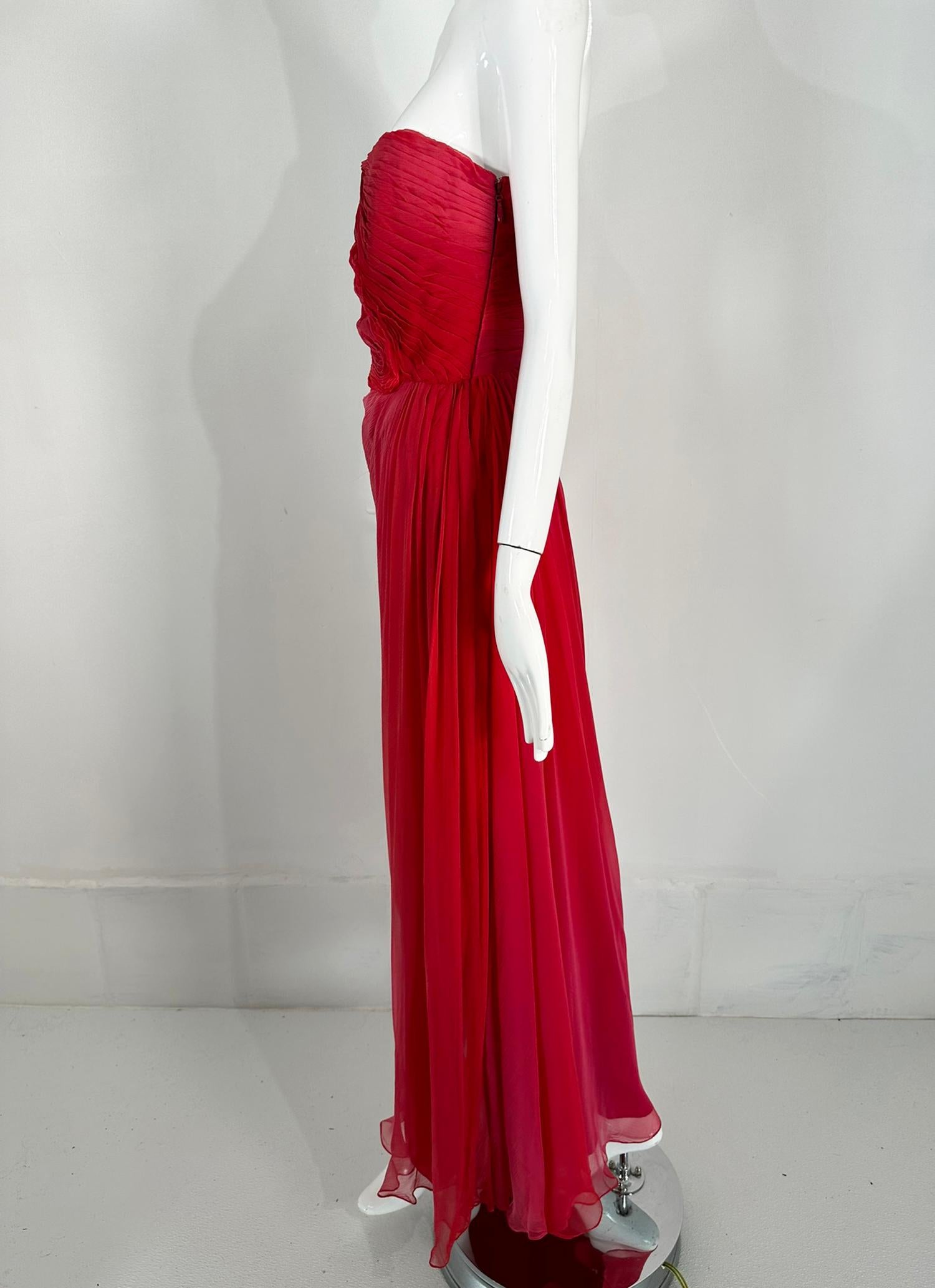 Women's Monique Lhuillier Collection Red Pink Pleated Ombre Silk Chiffon Strapless Gown  For Sale